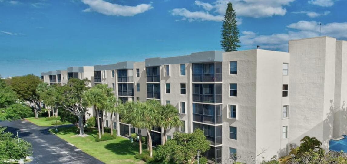 5260 NW 2nd Avenue 307, Boca Raton, FL 33487 — photo 1 of 22