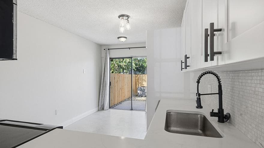 2260 Plum Court, Pembroke Pines, FL 33026 — photo 14 of 33