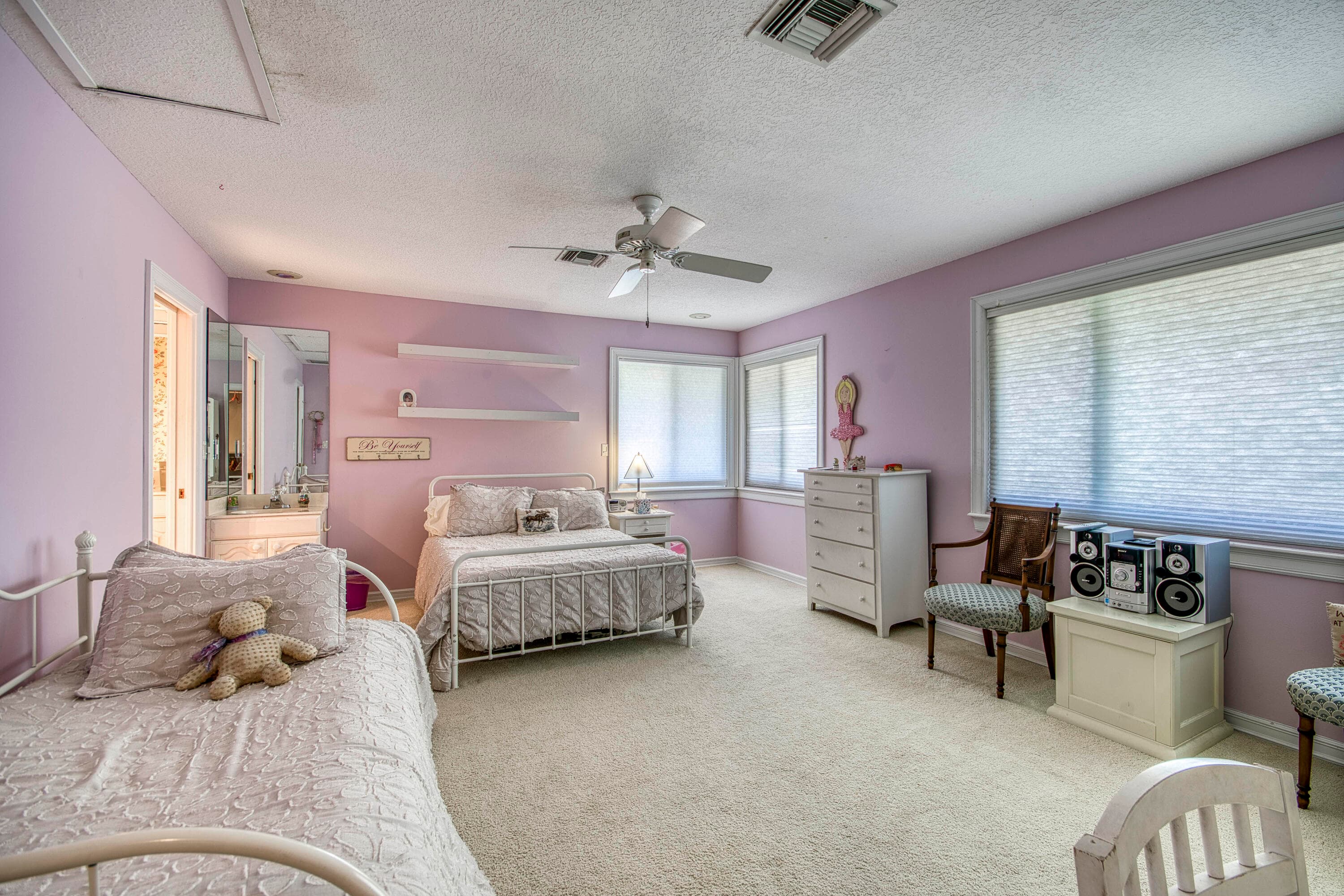 185 Thornton Drive, Palm Beach Gardens, FL 33418 — photo 29 of 54