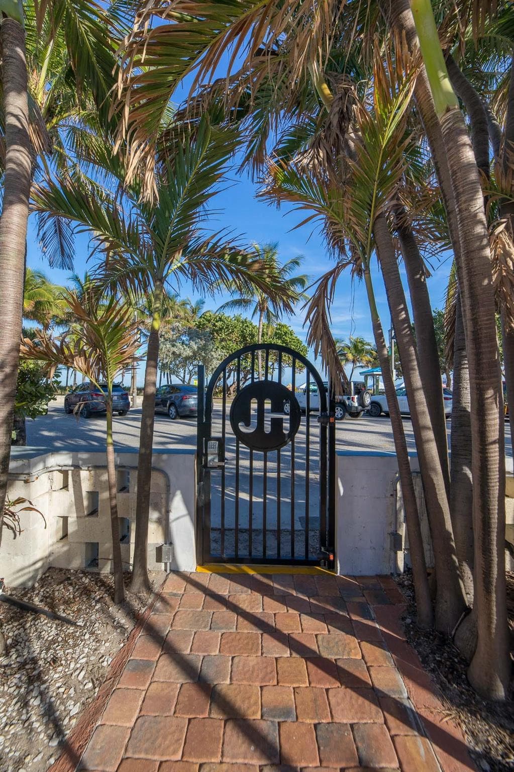 305 N Pompano Beach Boulevard 1403, Pompano Beach, FL 33062 — photo 40 of 56
