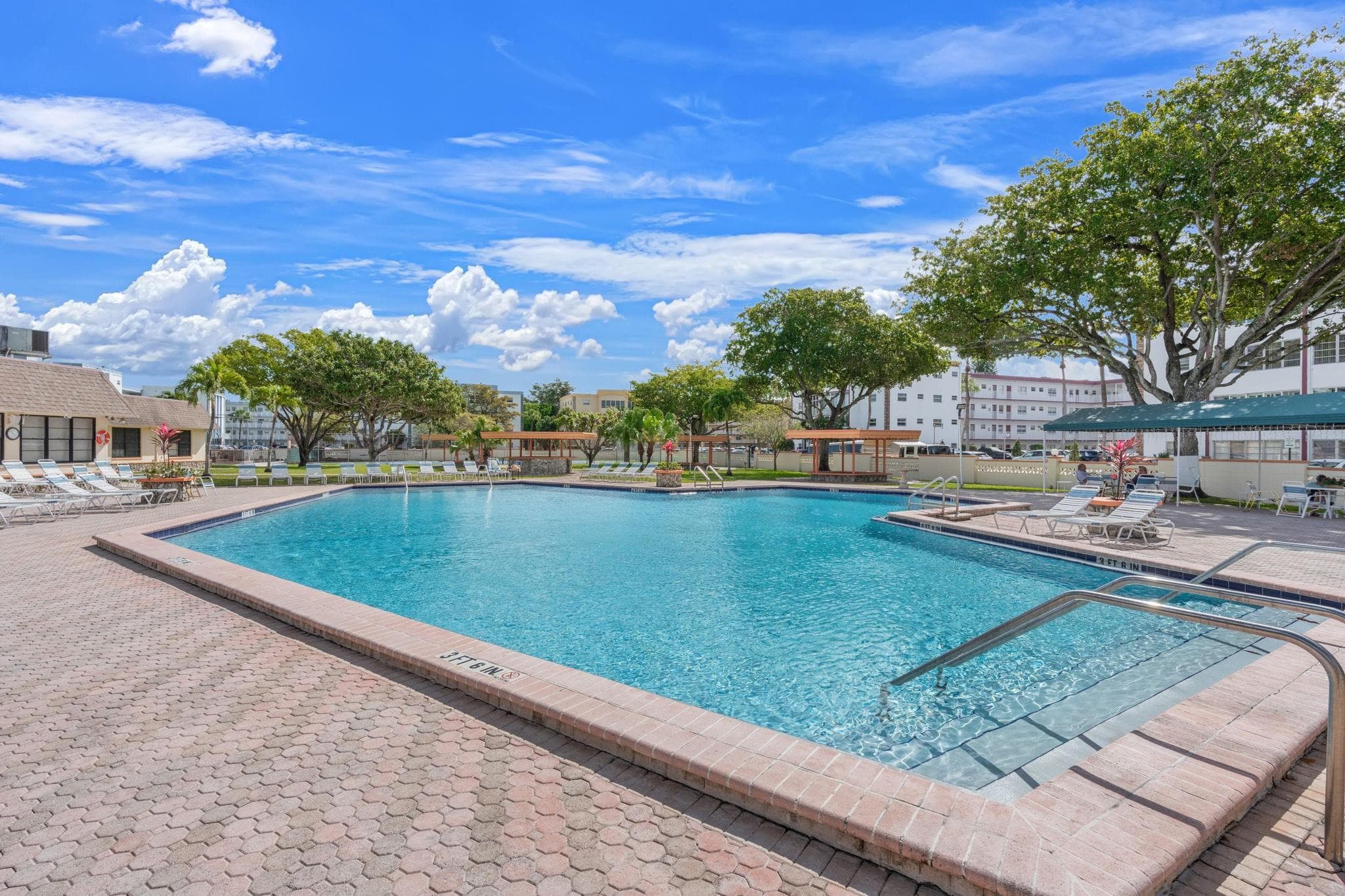4191 NW 41st Street 214, Lauderdale Lakes, FL 33319 — photo 4 of 34