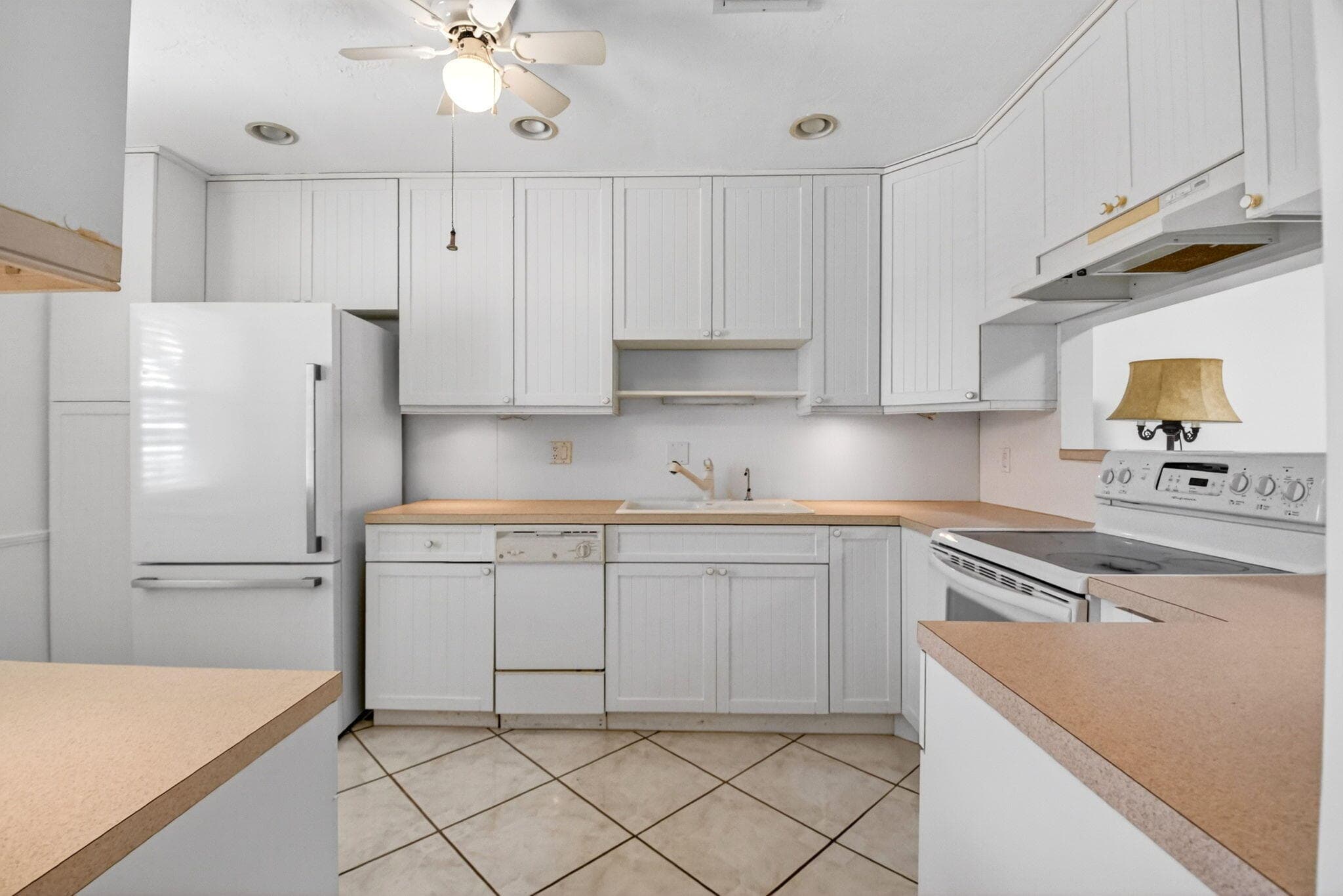 2886 E Fernley Dr Drive E 9, West Palm Beach, FL 33415 — photo 9 of 42