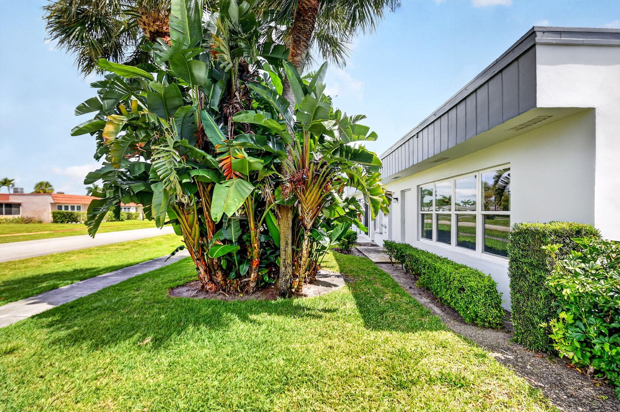 2886 E Fernley Dr Drive E 9, West Palm Beach, FL 33415 — photo 30 of 42