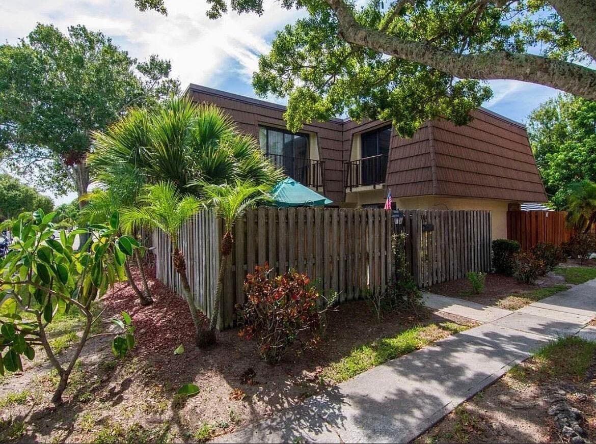 1166 6th Avenue B8, Vero Beach, FL 32960 — photo 5 of 19
