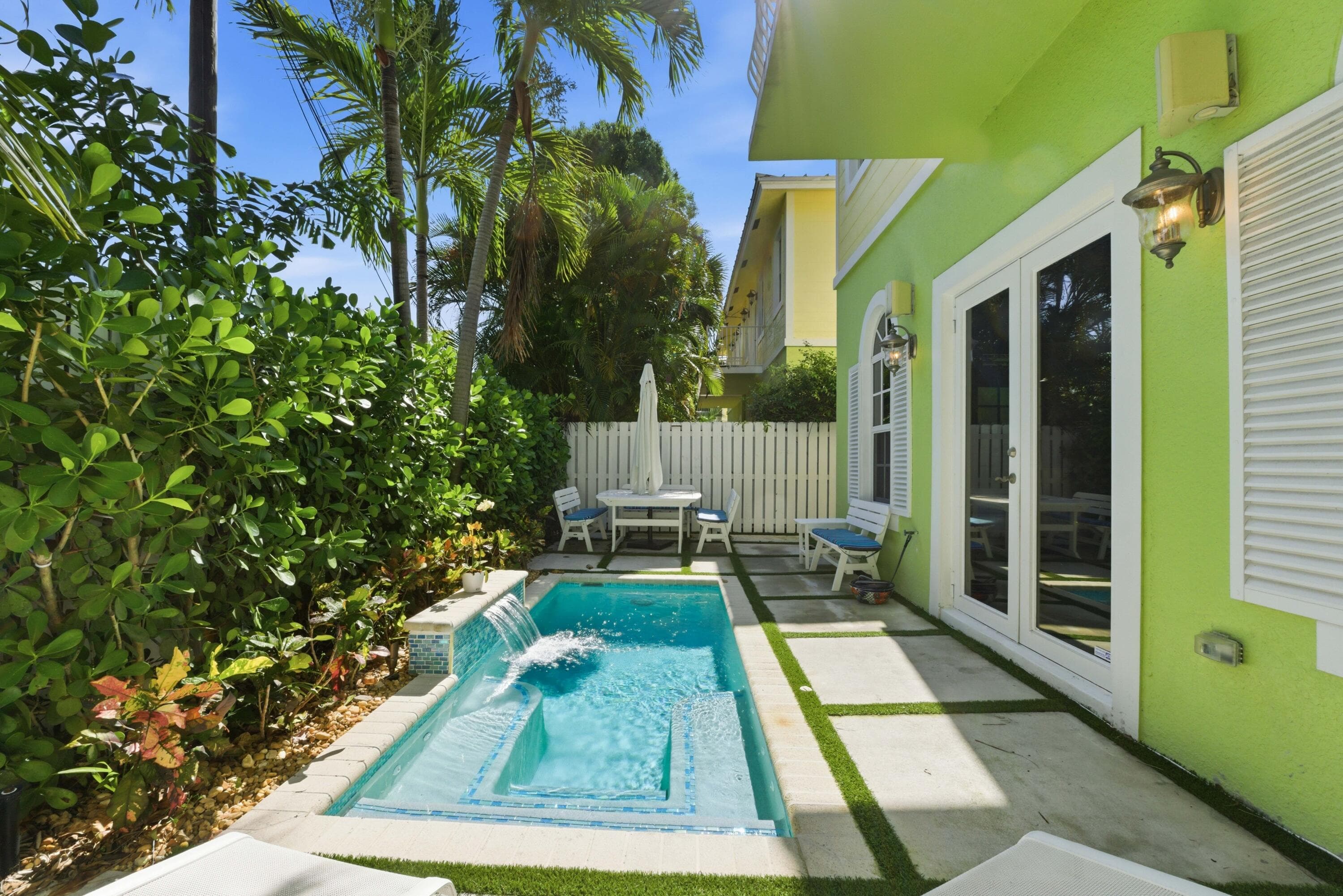 2628 NE 9th Avenue 2, Wilton Manors, FL 33334 — photo 38 of 47