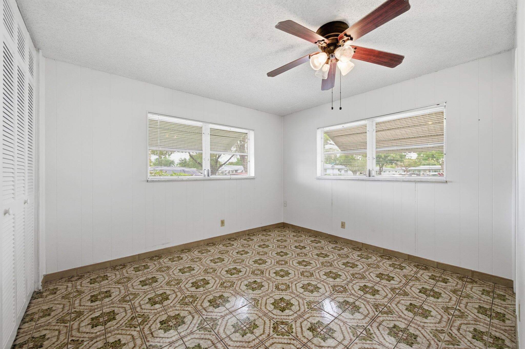 1043 NW 85th Avenue B-4, Plantation, FL 33322 — photo 11 of 16