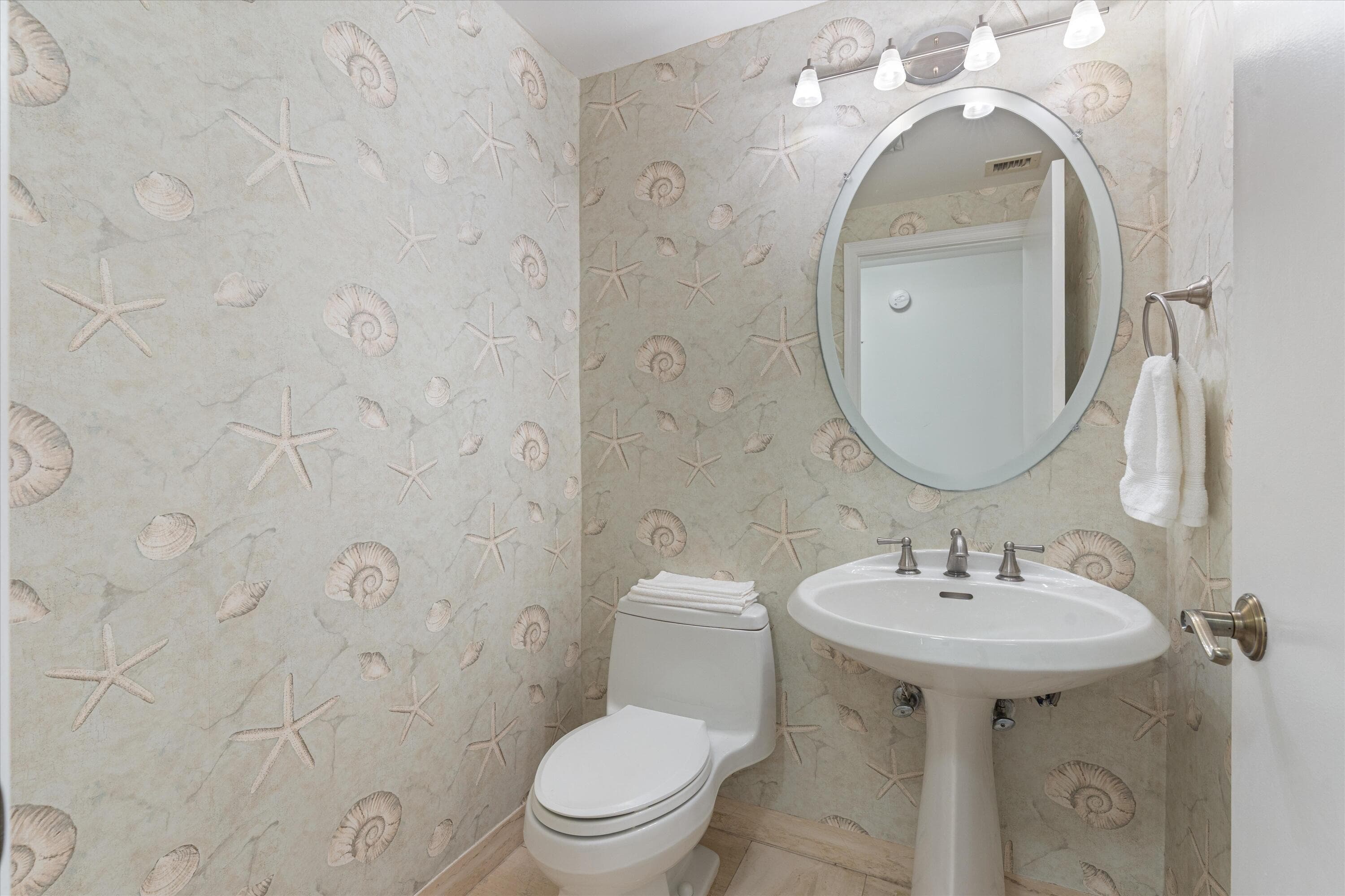1300 S Ocean Boulevard 705, Pompano Beach, FL 33062 — photo 28 of 40