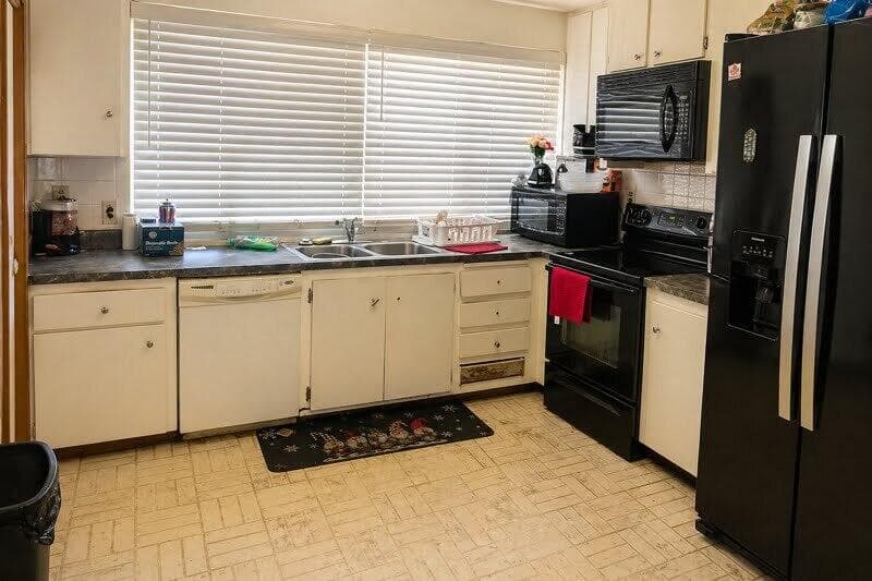 8528 Windsor Drive, Miramar, FL 33025 — photo 17 of 19