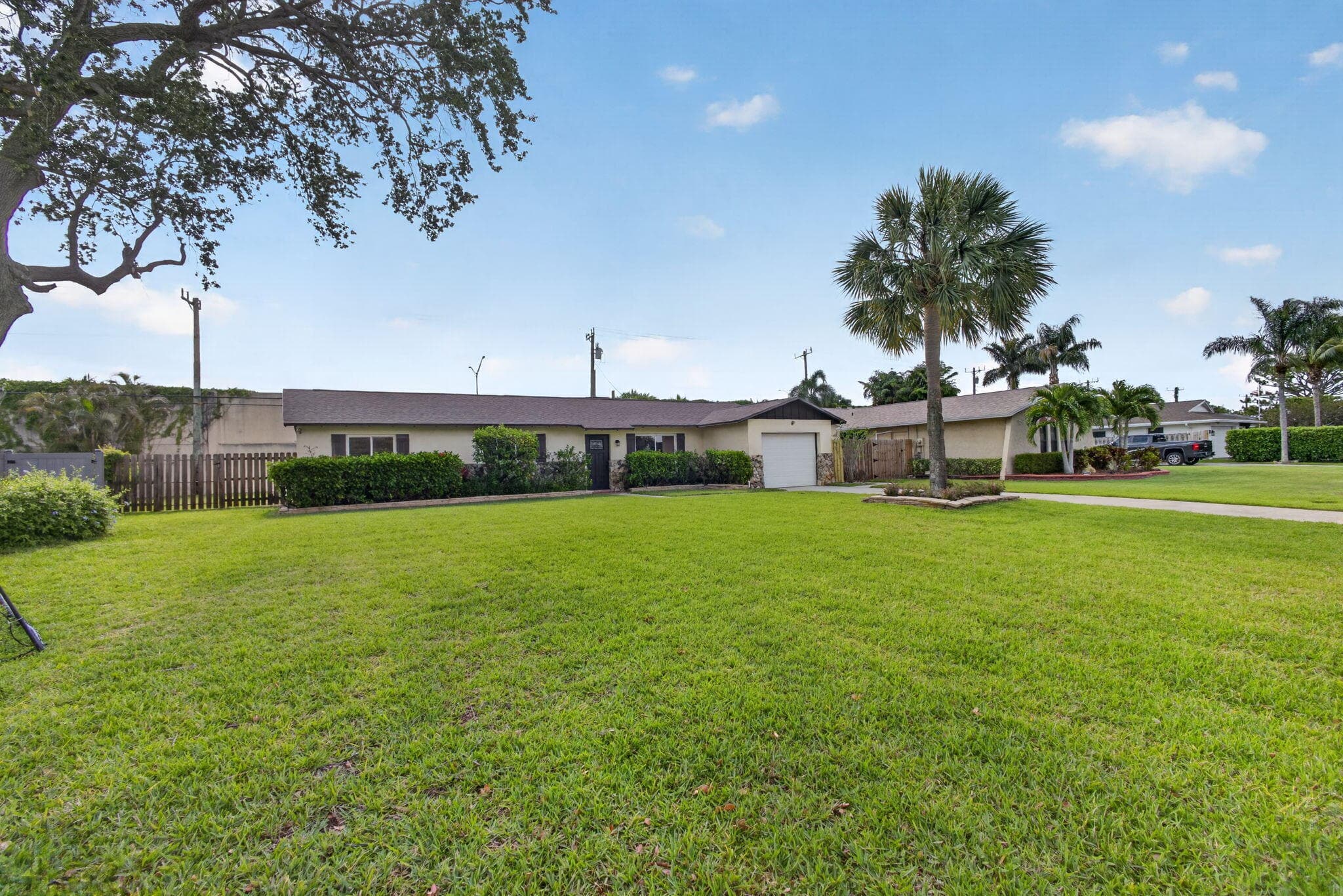 9820 Jonquil Circle N, Palm Beach Gardens, FL 33410 — photo 17 of 51