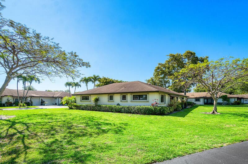 10120 Eaglewood Terrace B, Boynton Beach, FL 33436 — photo 29 of 37