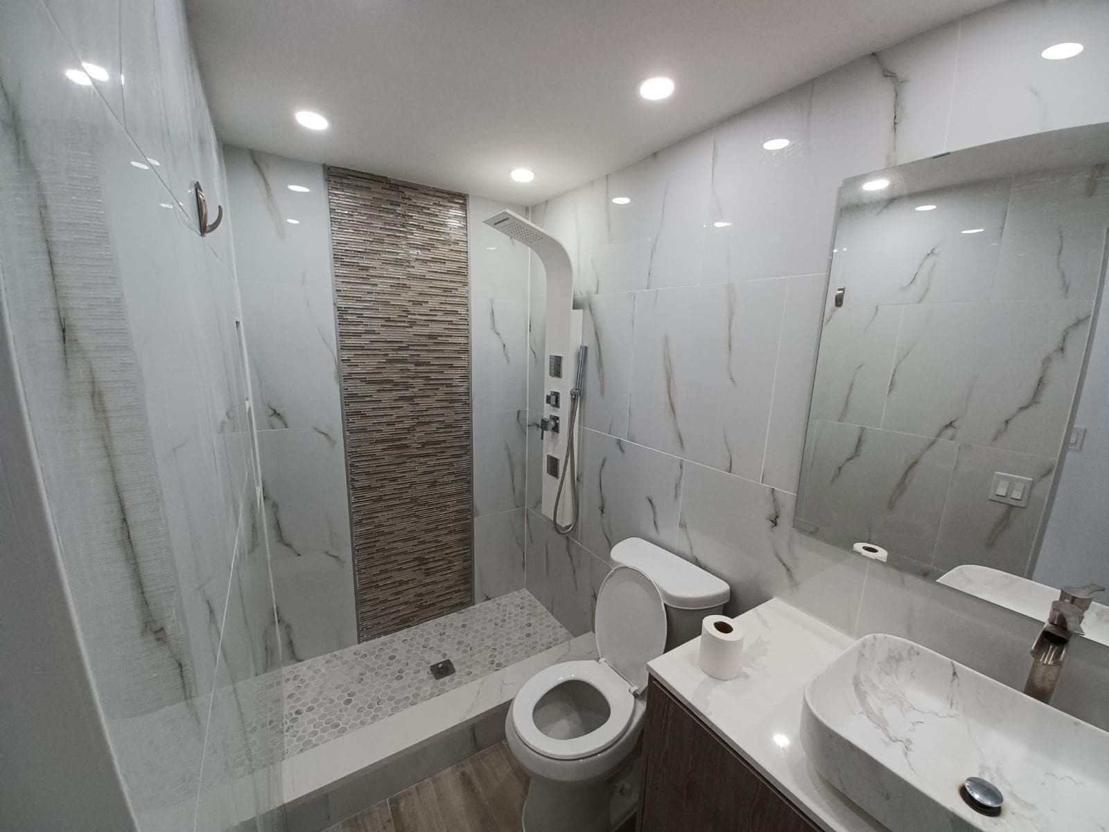 600 Layne Boulevard 119, Hallandale Beach, FL 33009 — photo 11 of 14