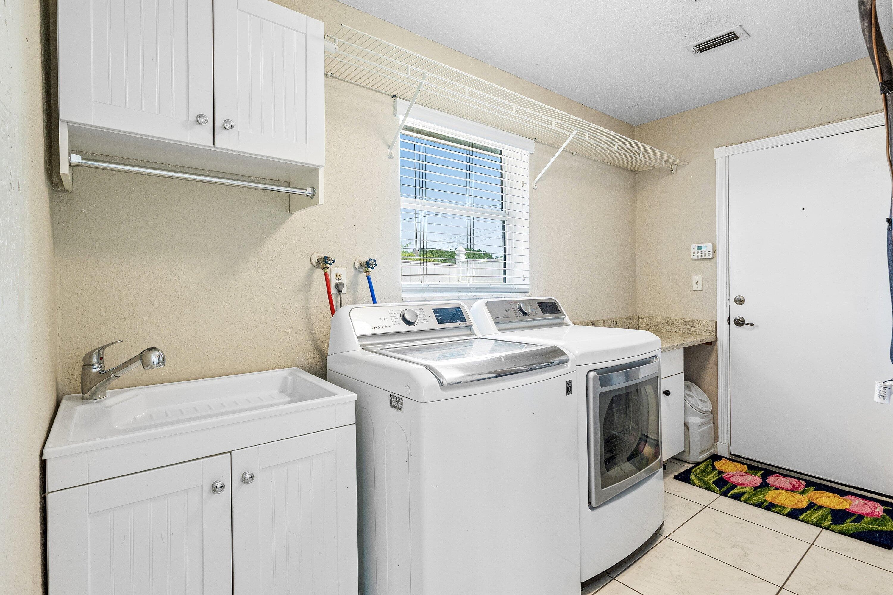 598 W Palmetto Park Road, Boca Raton, FL 33432 — photo 15 of 46