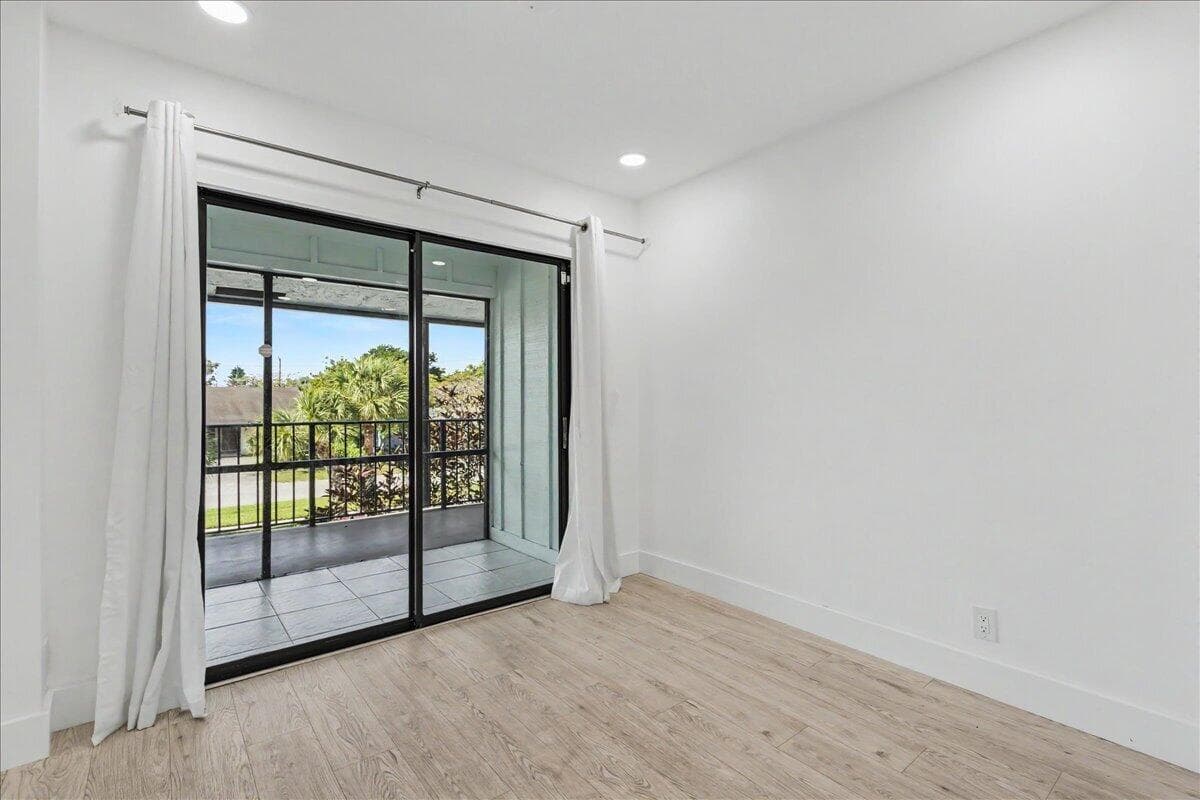 201 SW 1st Street 9, Boca Raton, FL 33432 — photo 15 of 38