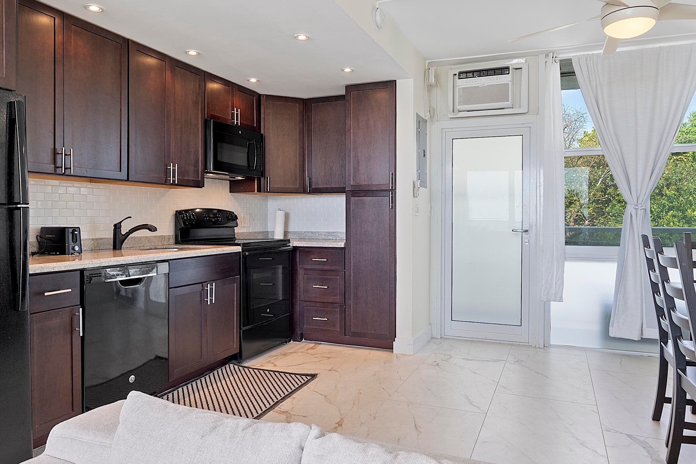 1200 N Fort Lauderdale Beach Boulevard 204, Fort Lauderdale, FL 33304 — photo 2 of 29