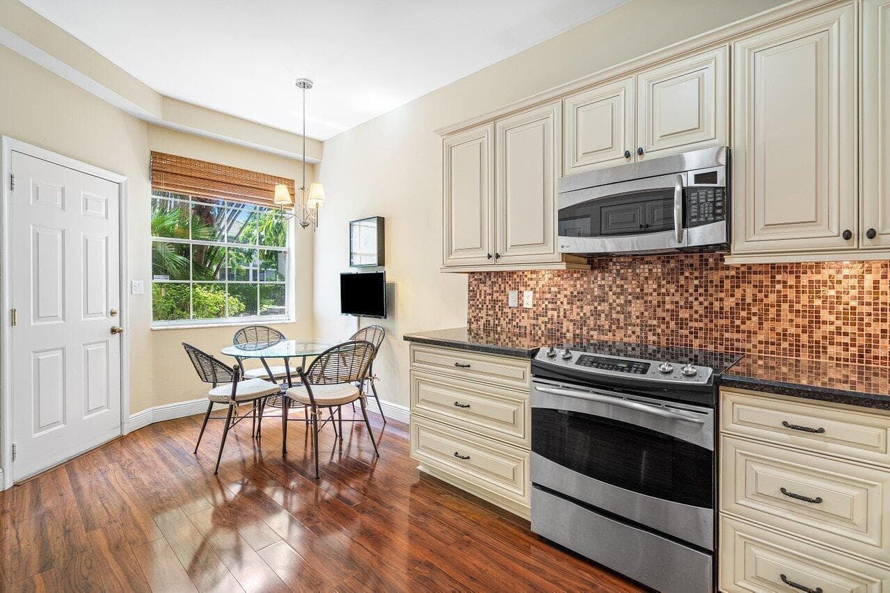5070 Lake Catalina Drive C, Boca Raton, FL 33496 — photo 9 of 48