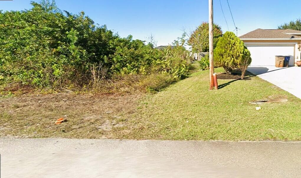 2706 27th Street SW, Lehigh Acres, FL 33976 — photo 2 of 3