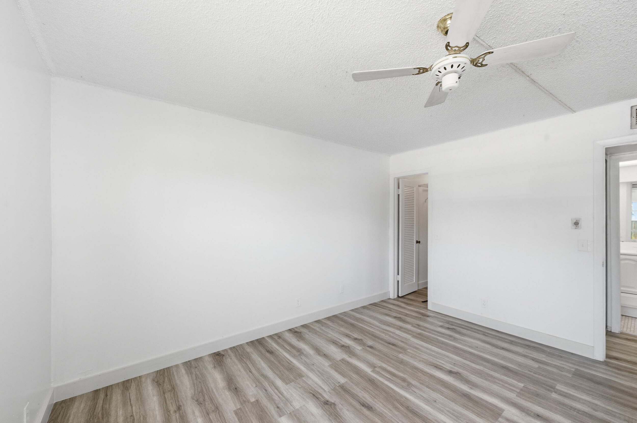 452 Normandy J, Delray Beach, FL 33484 — photo 9 of 38