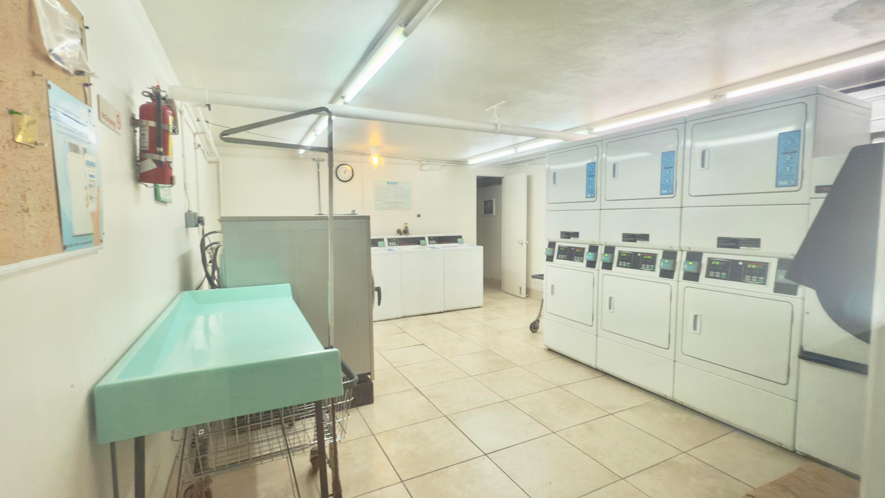 1200 SW 12th Street SW 305, Fort Lauderdale, FL 33315 — photo 9 of 32