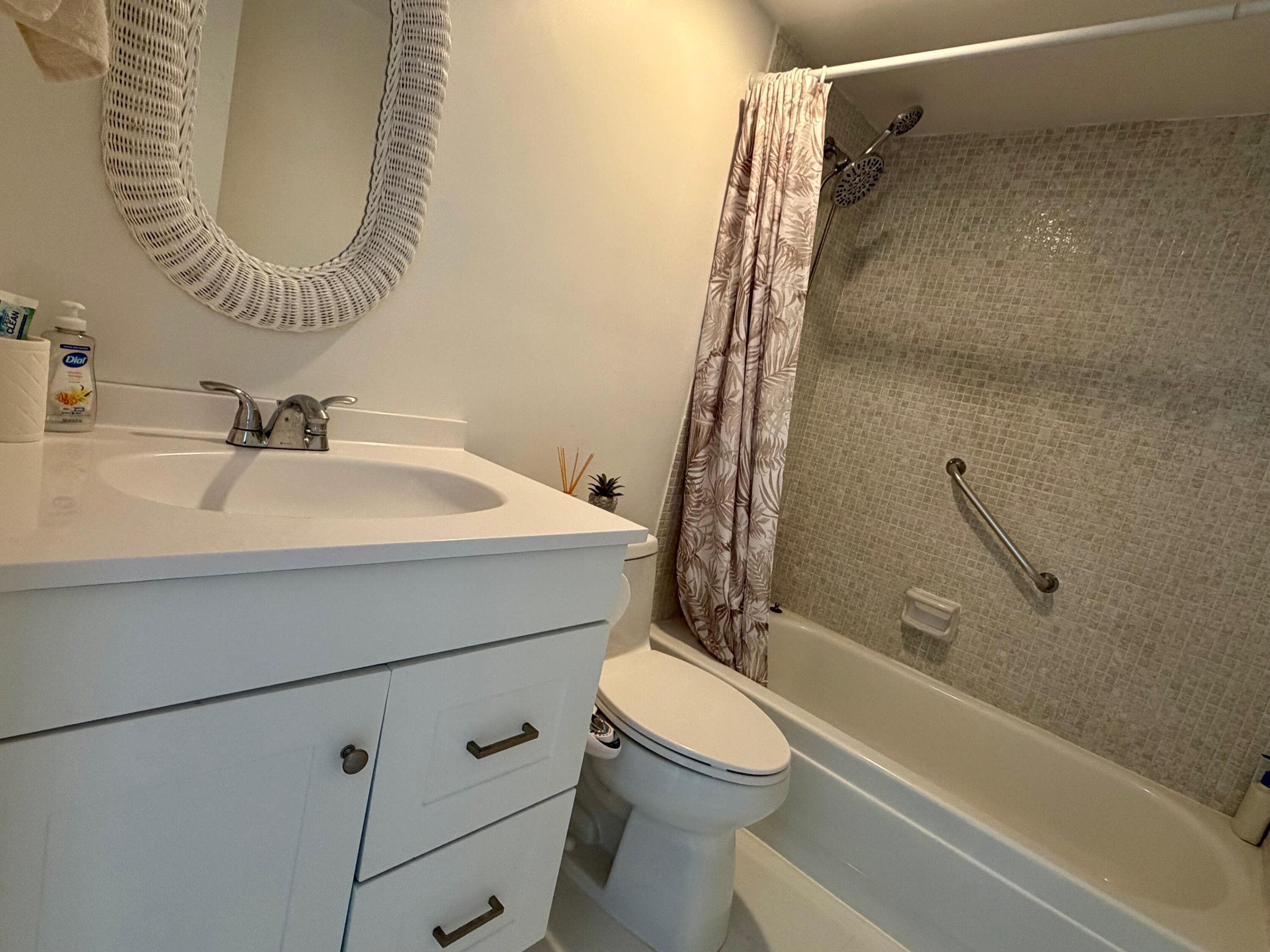 3000 Riomar Street 703, Fort Lauderdale, FL 33304 — photo 10 of 25