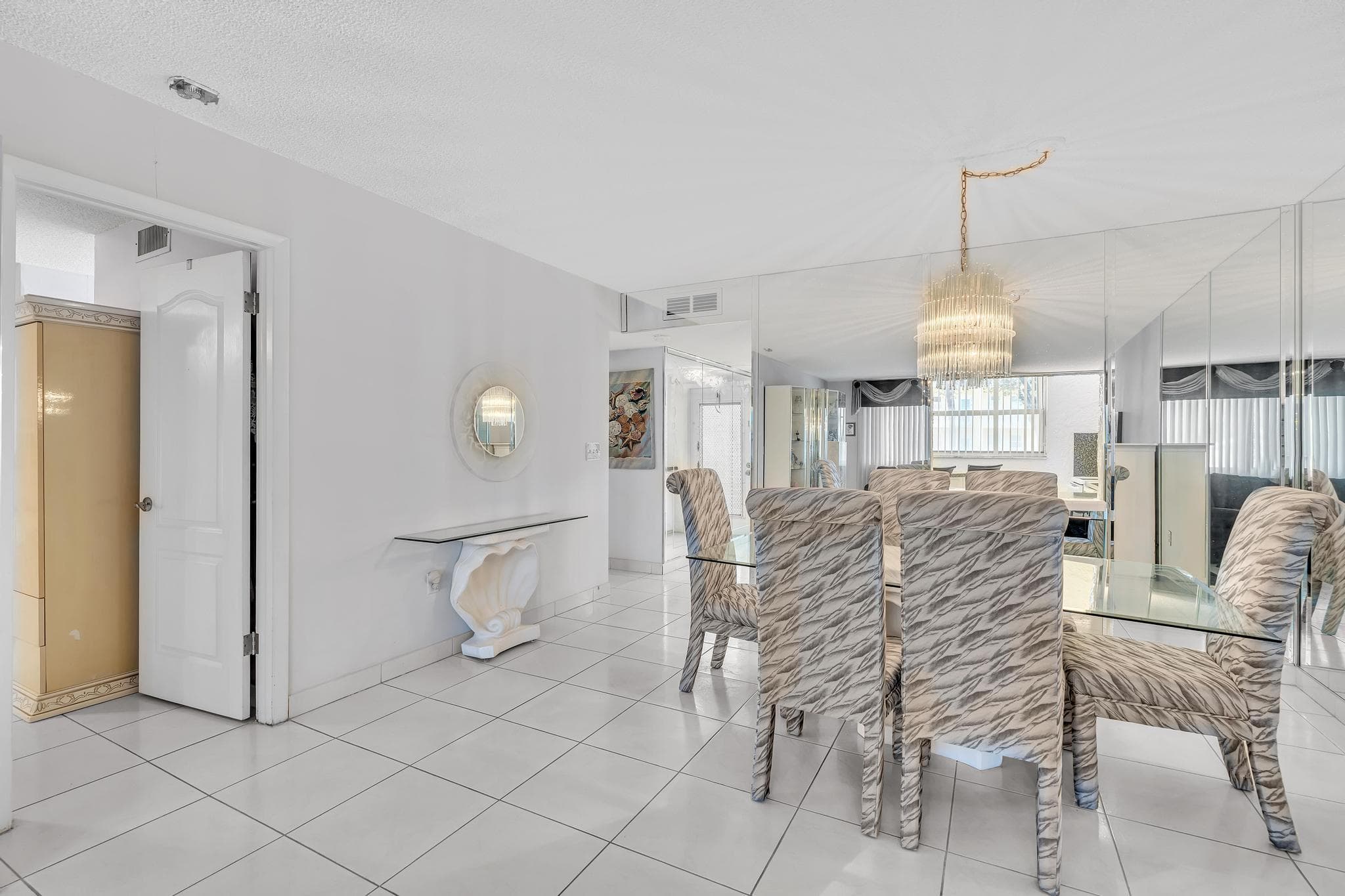 6670 Royal Palm Boulevard 110, Margate, FL 33063 — photo 14 of 56
