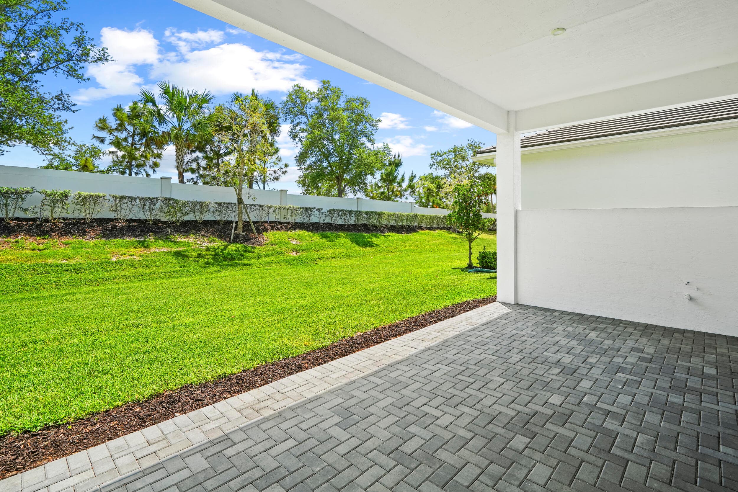 2752 SE Ashfield Drive, Port St. Lucie, FL 34984 — photo 31 of 39