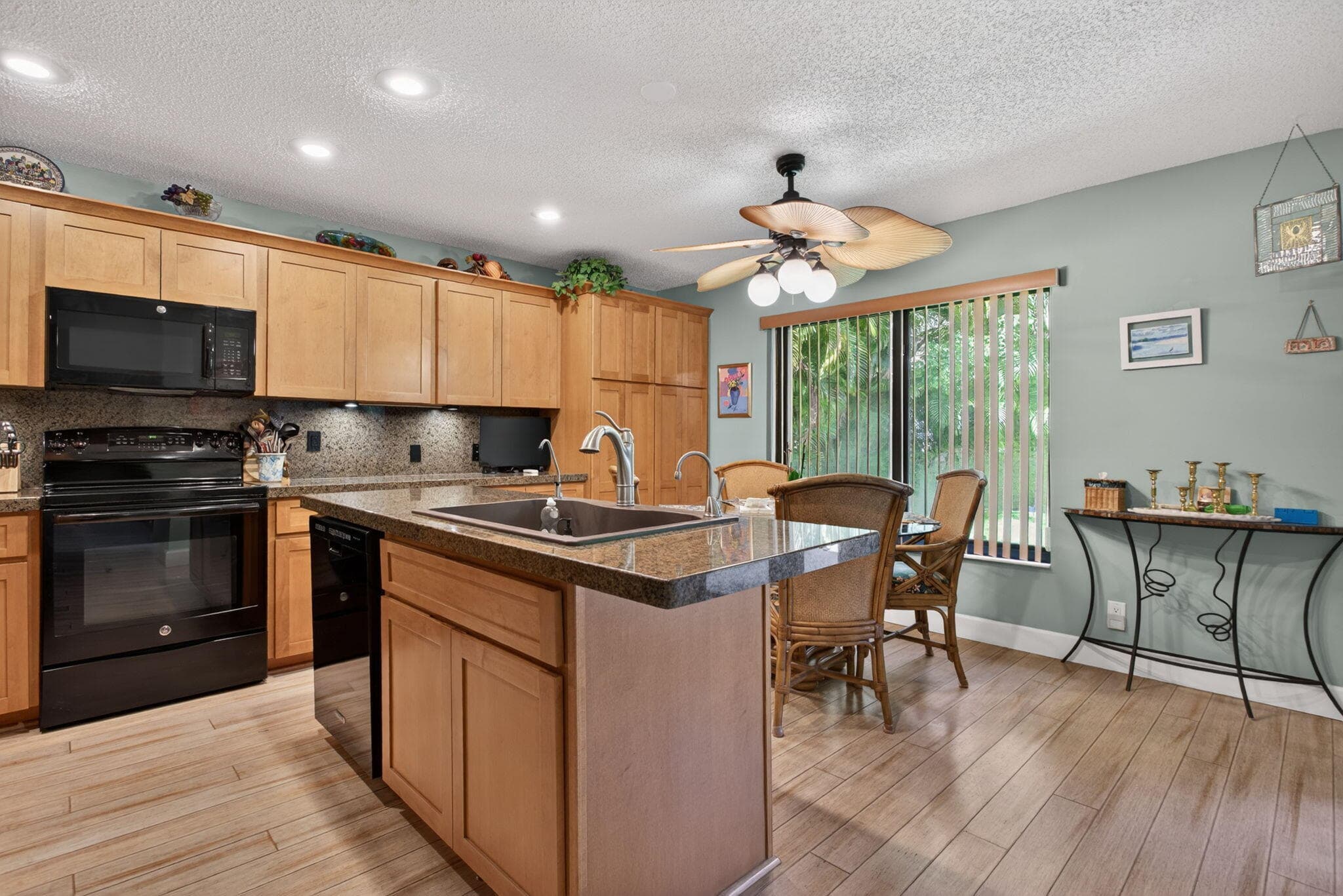 1311 NW 111th Way, Coral Springs, FL 33071 — photo 5 of 33