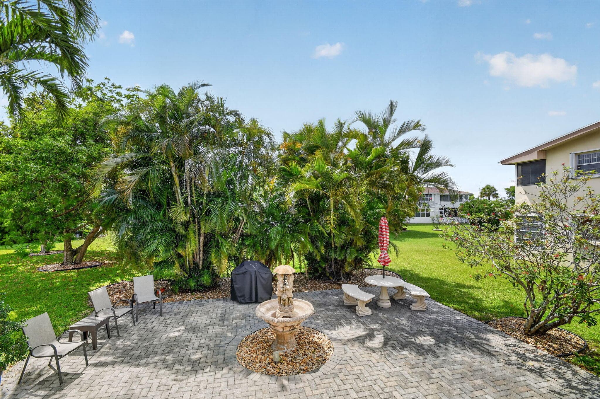 99 Bedford D, West Palm Beach, FL 33417 — photo