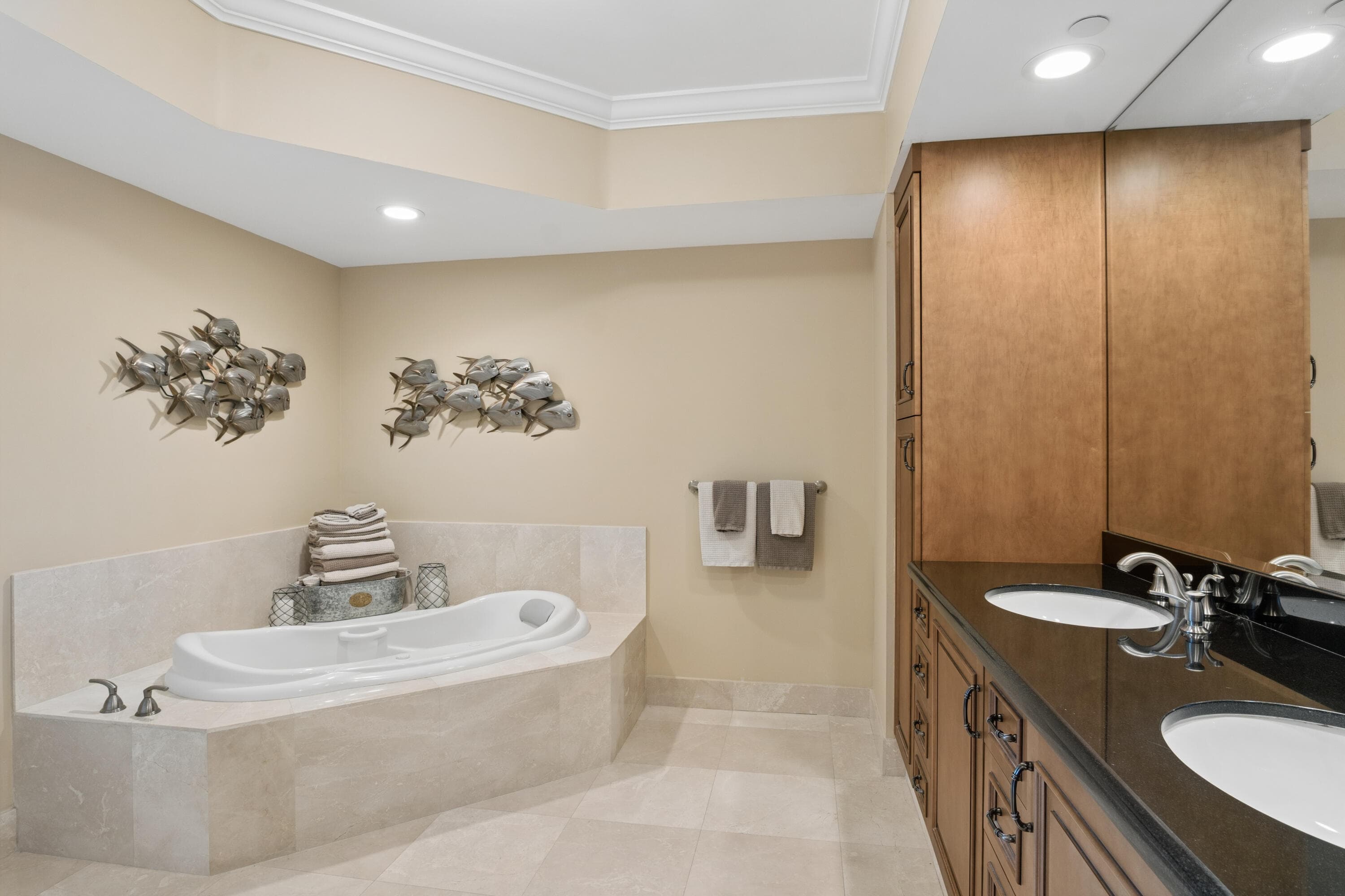 2640 Lake Shore Drive 1811, Riviera Beach, FL 33404 — photo 32 of 57