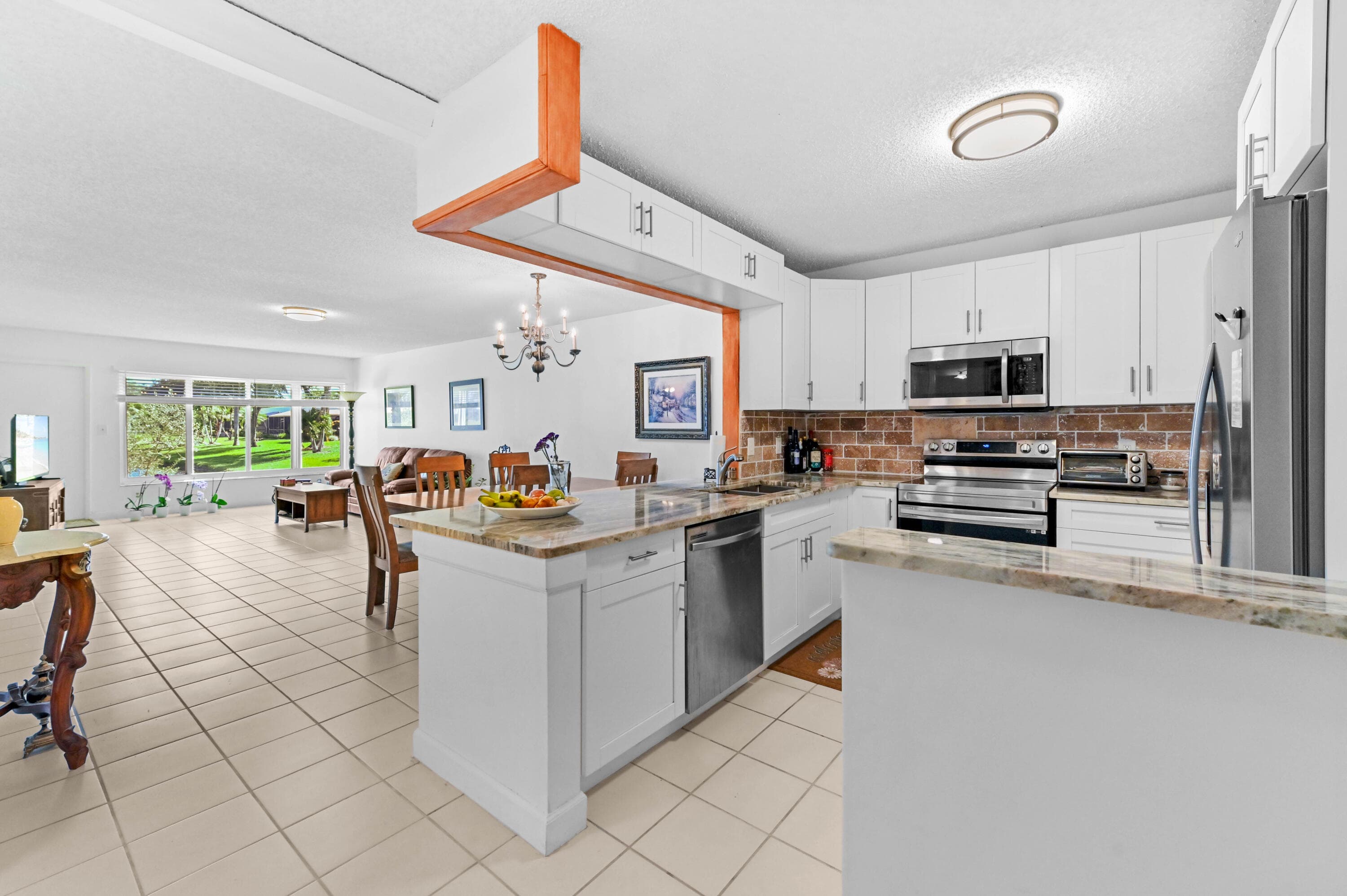 9244 Flynn Circle 2, Boca Raton, FL 33496 — photo 4 of 40