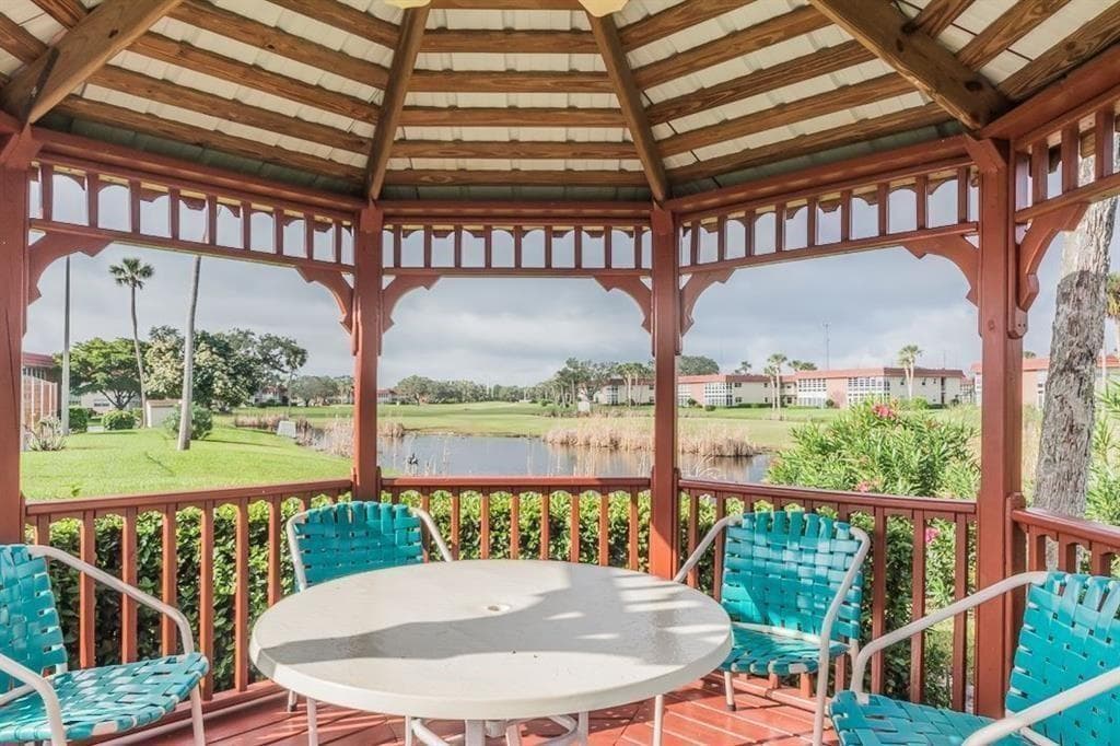 60 Woodland Drive 204, Vero Beach, FL 32962 — photo 17 of 26