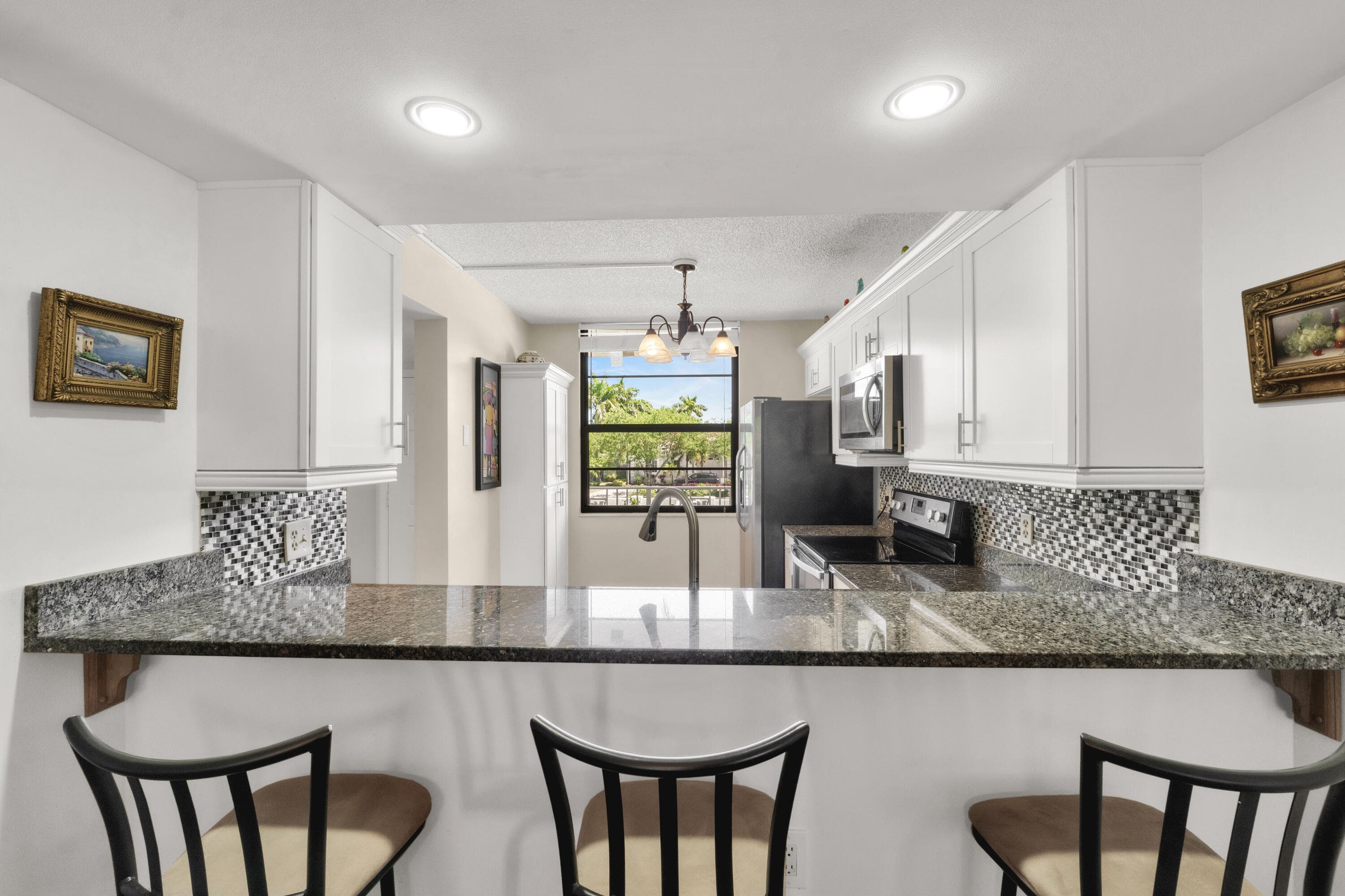 3716 Whitehall Drive 202, West Palm Beach, FL 33401 — photo 12 of 27