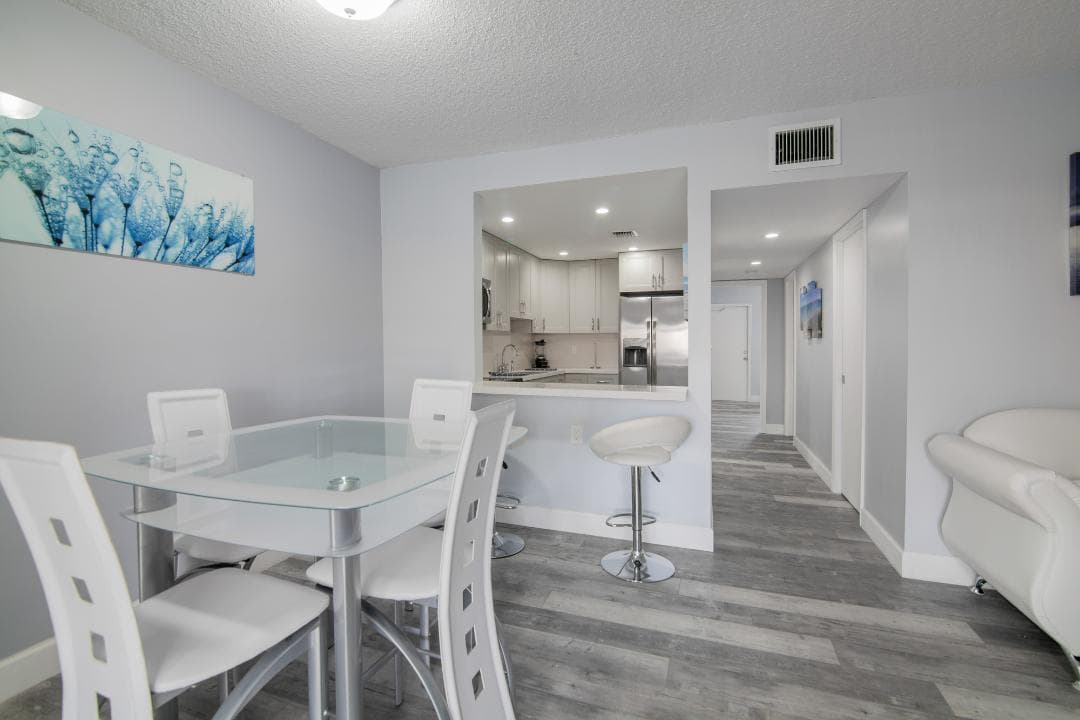 320 S Surf Road 205, Hollywood, FL 33019 — photo 4 of 18