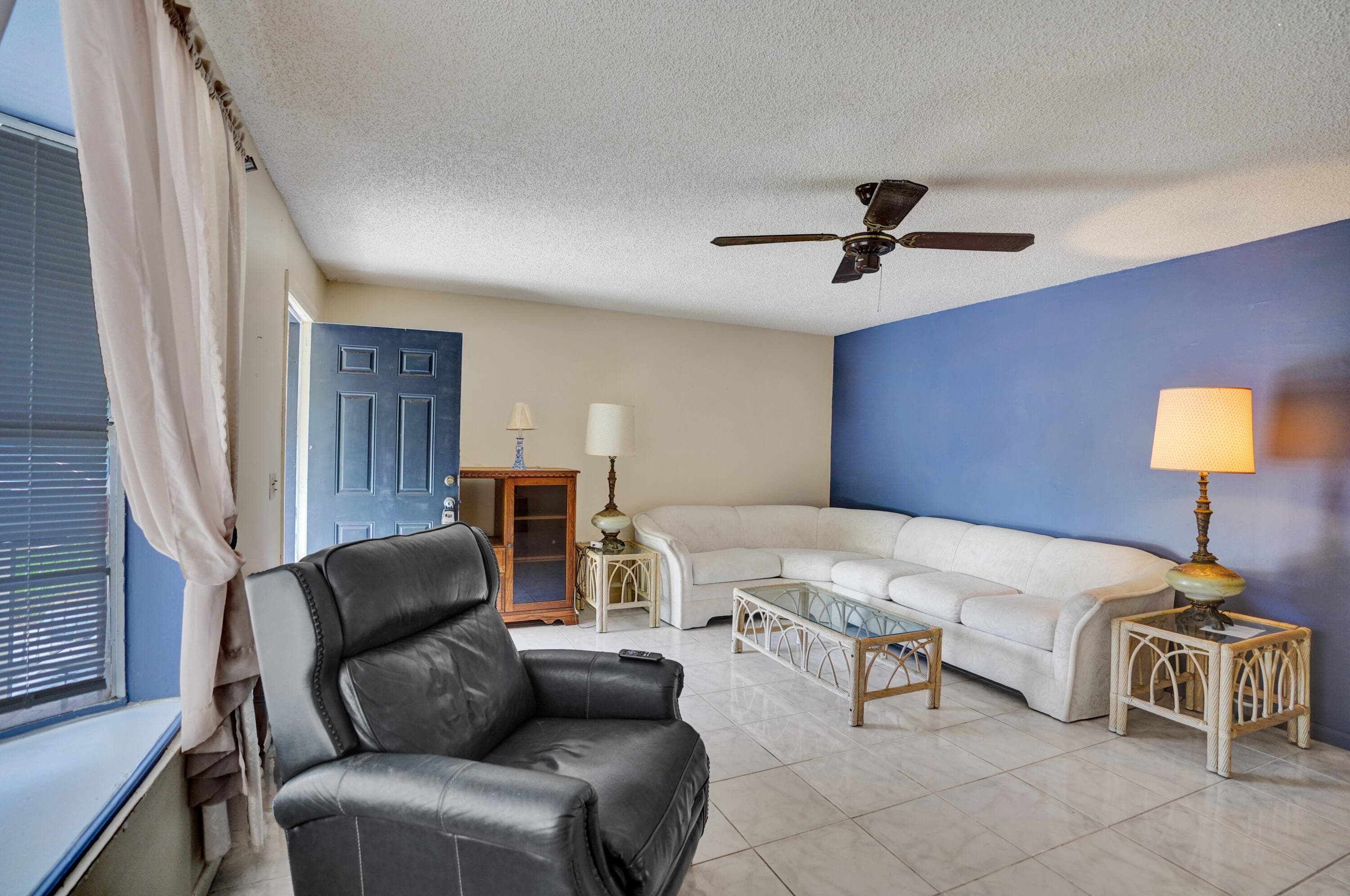 2886 Floral Road, Lake Worth, FL 33462 — photo 3 of 51