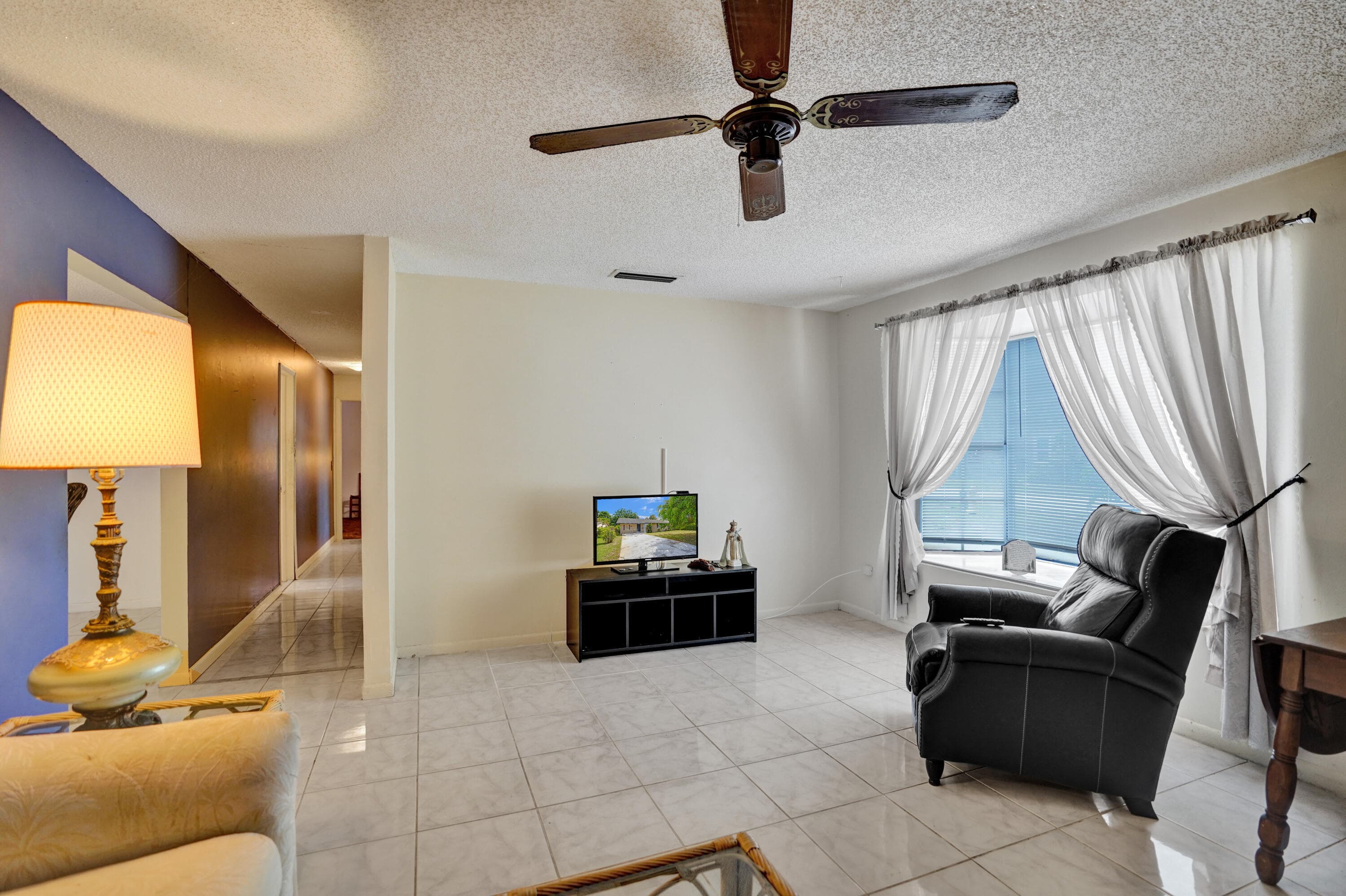 2886 Floral Road, Lake Worth, FL 33462 — photo 5 of 51