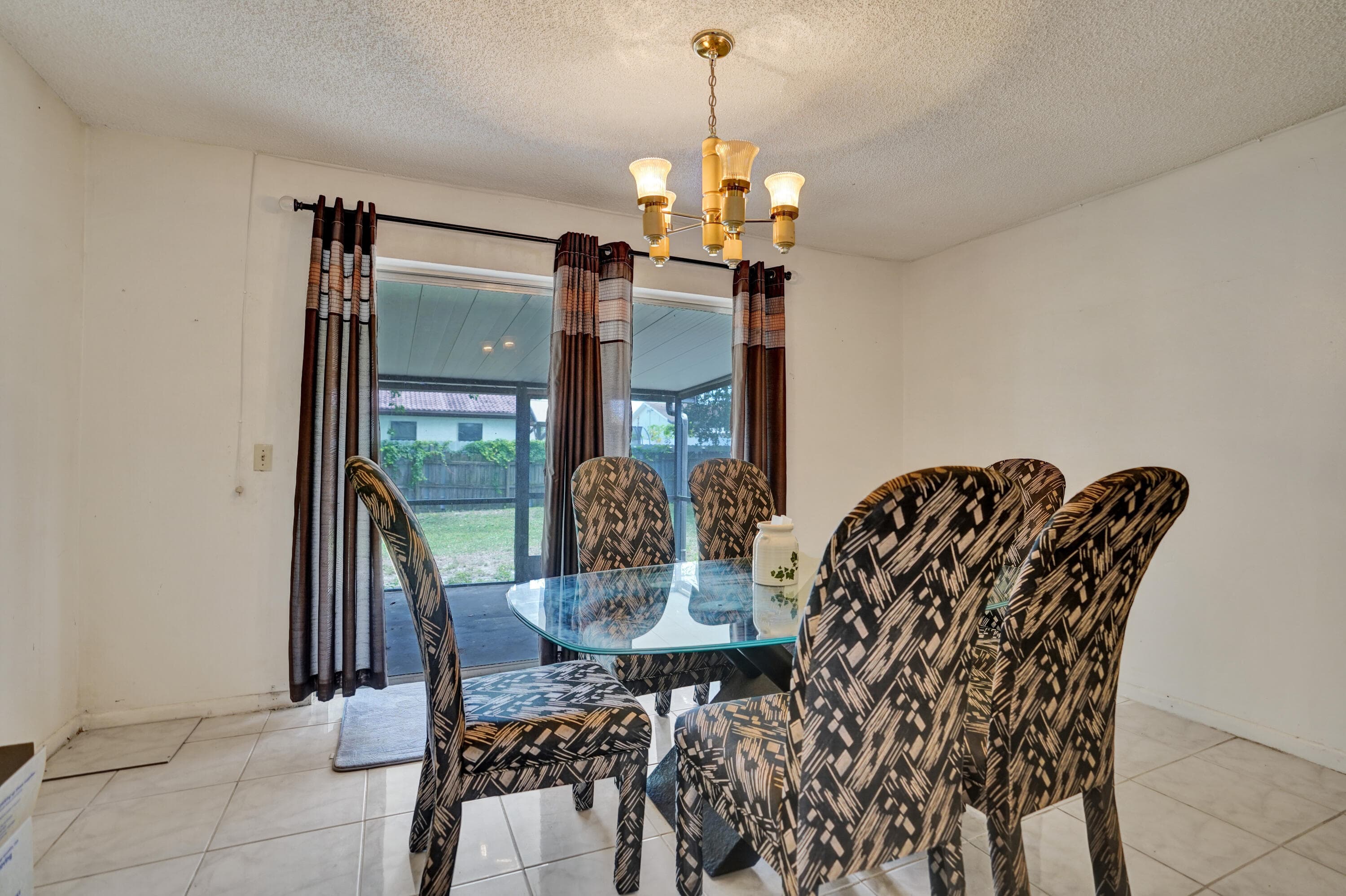 2886 Floral Road, Lake Worth, FL 33462 — photo 6 of 51
