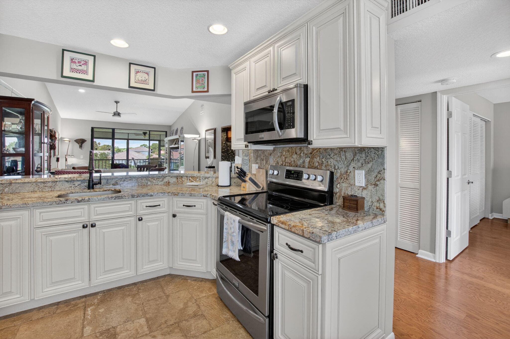 7701 Glendevon Lane 1907, Delray Beach, FL 33446 — photo 7 of 101