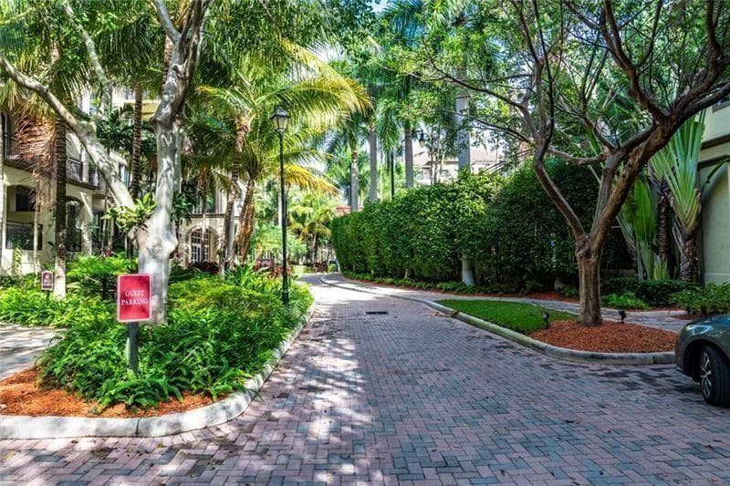 2625 NE 14th Avenue 114, Wilton Manors, FL 33334 — photo 59 of 61