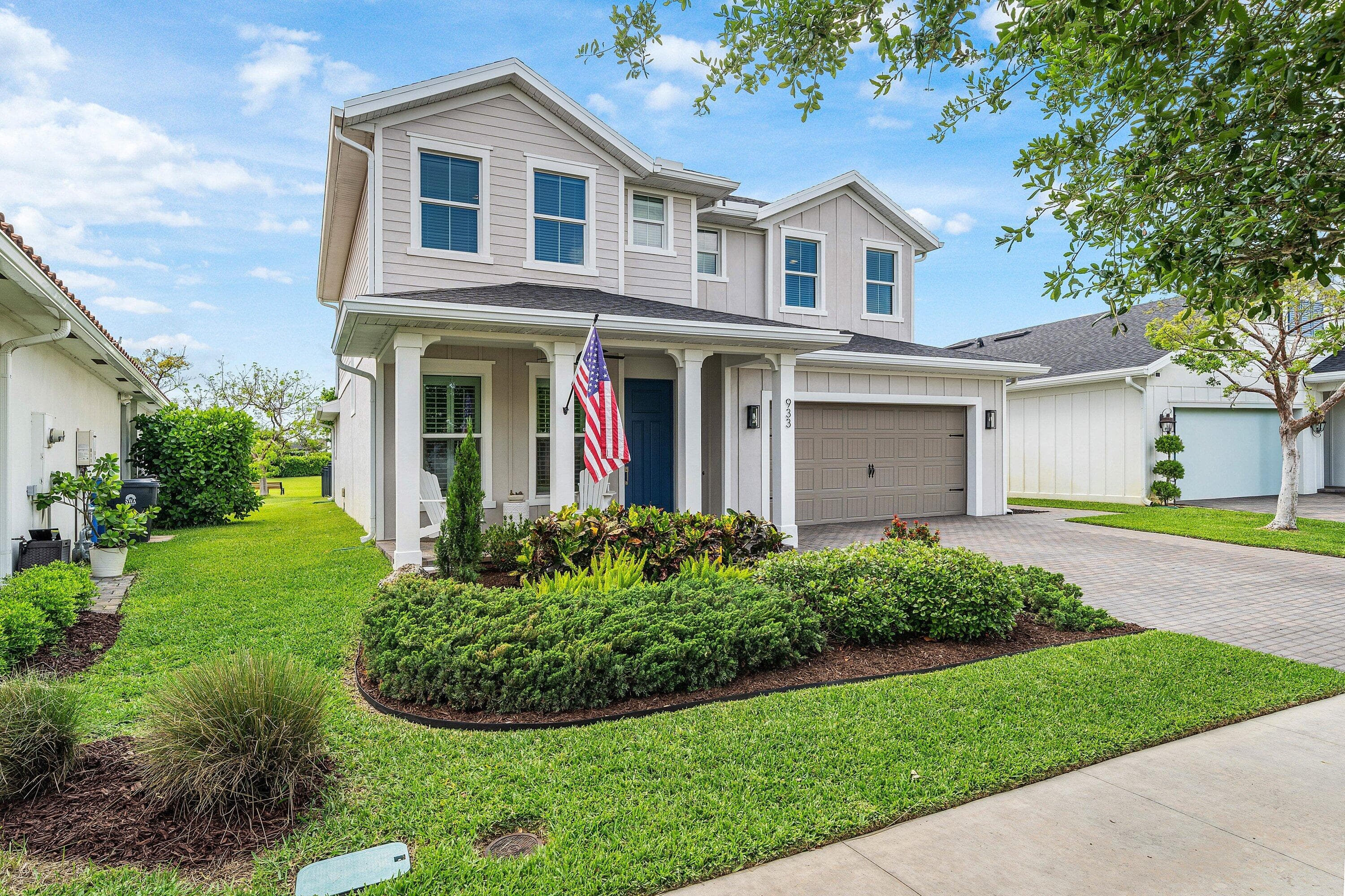 933 Deer Haven Drive, Loxahatchee, FL 33470 — photo 4 of 94