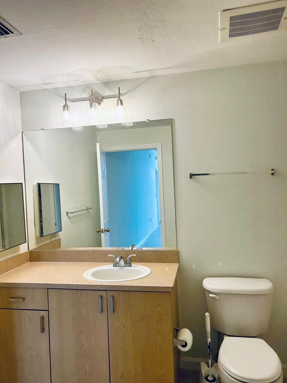 533 NE 3rd Avenue 204, Fort Lauderdale, FL 33301 — photo 22 of 23