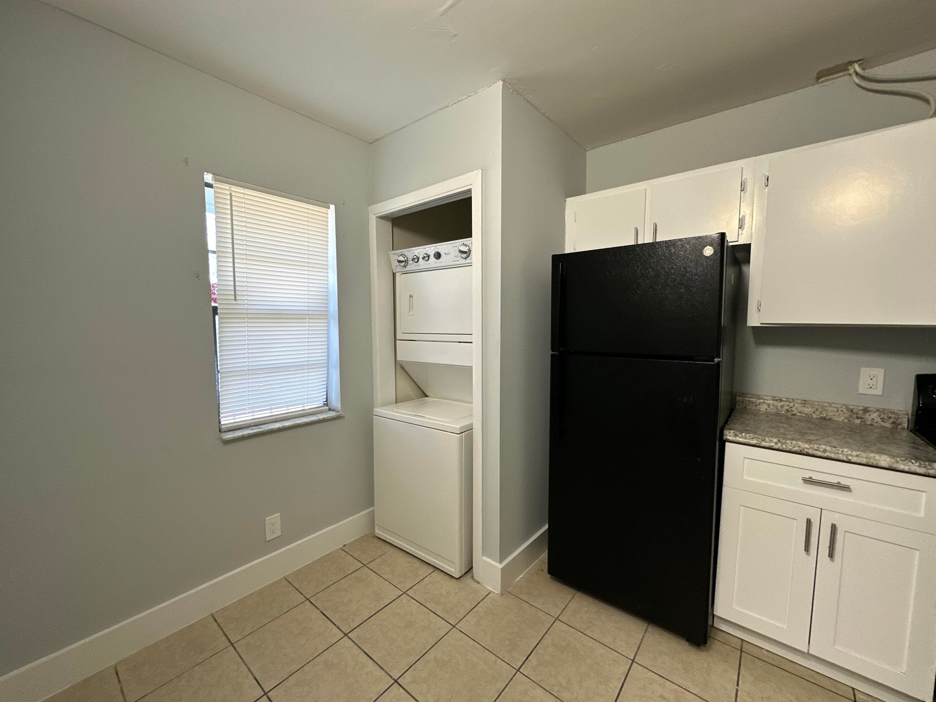 4773 Arjaro Drive, West Palm Beach, FL 33407 — photo 5 of 23