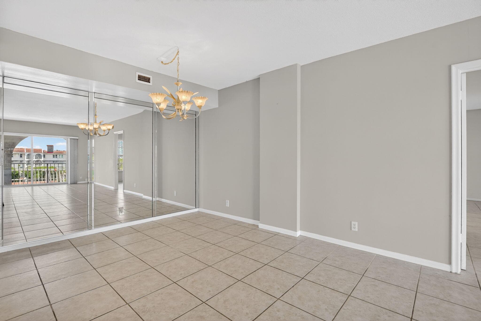 250 NE 20th Street 5220, Boca Raton, FL 33431 — photo 7 of 41