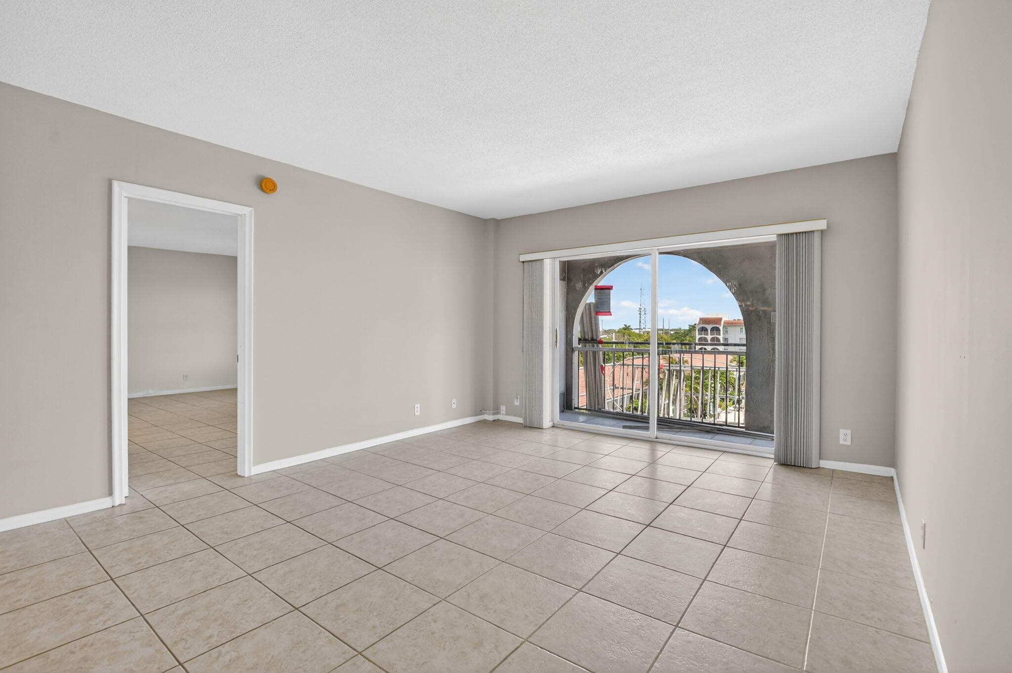 250 NE 20th Street 5220, Boca Raton, FL 33431 — photo 9 of 41