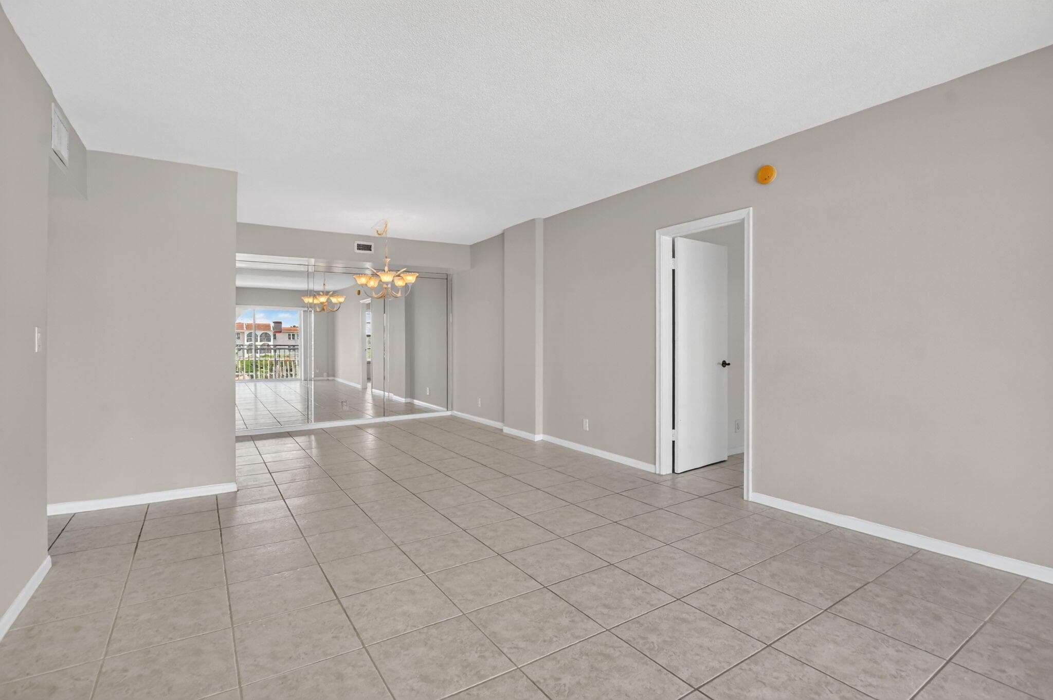 250 NE 20th Street 5220, Boca Raton, FL 33431 — photo 11 of 41