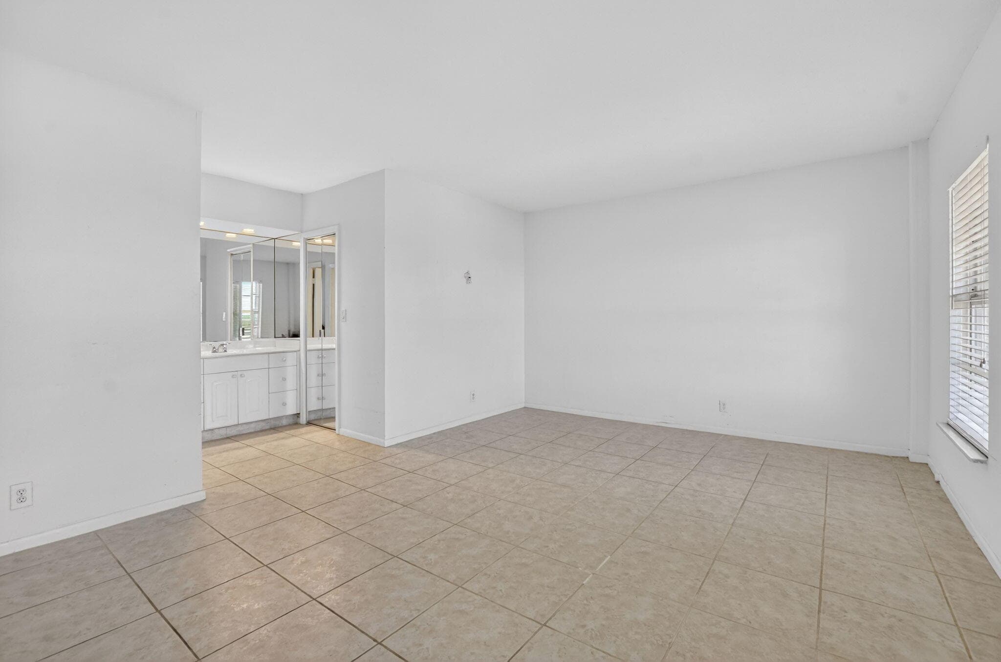 250 NE 20th Street 5220, Boca Raton, FL 33431 — photo 14 of 41