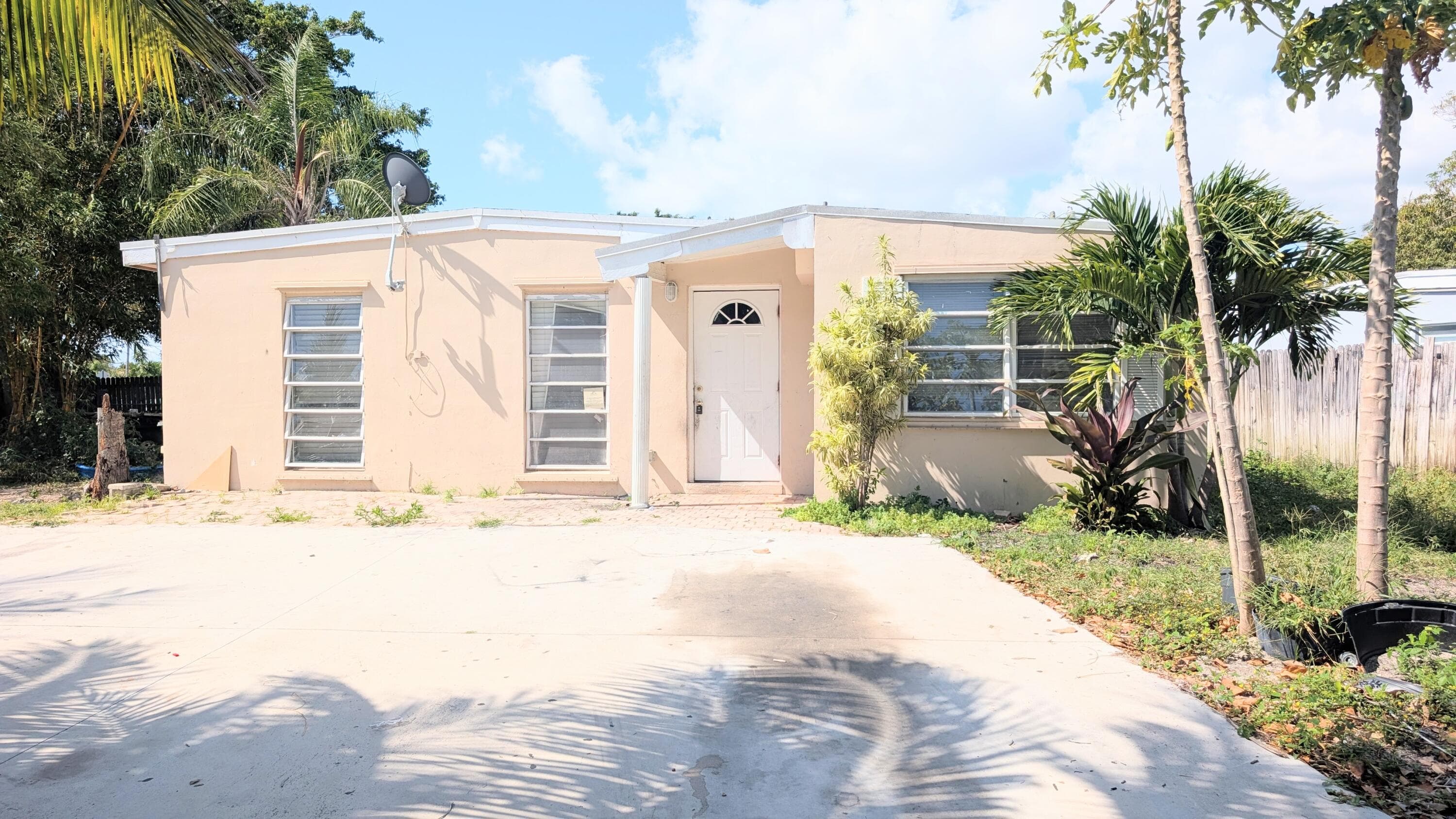 490 Tulip Tree Drive, Lake Worth, FL 33462 — photo 1 of 12