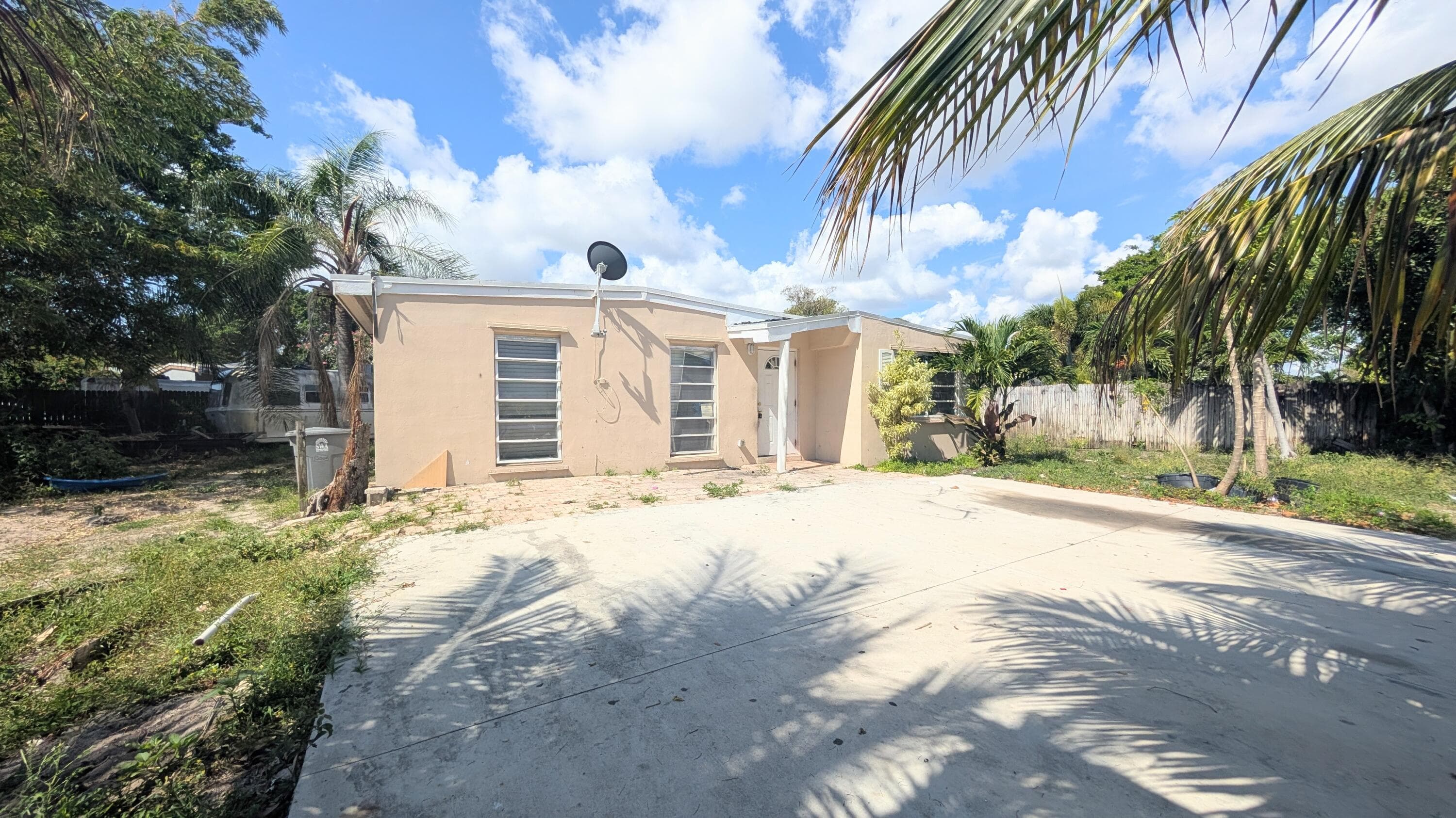 490 Tulip Tree Drive, Lake Worth, FL 33462 — photo 2 of 12