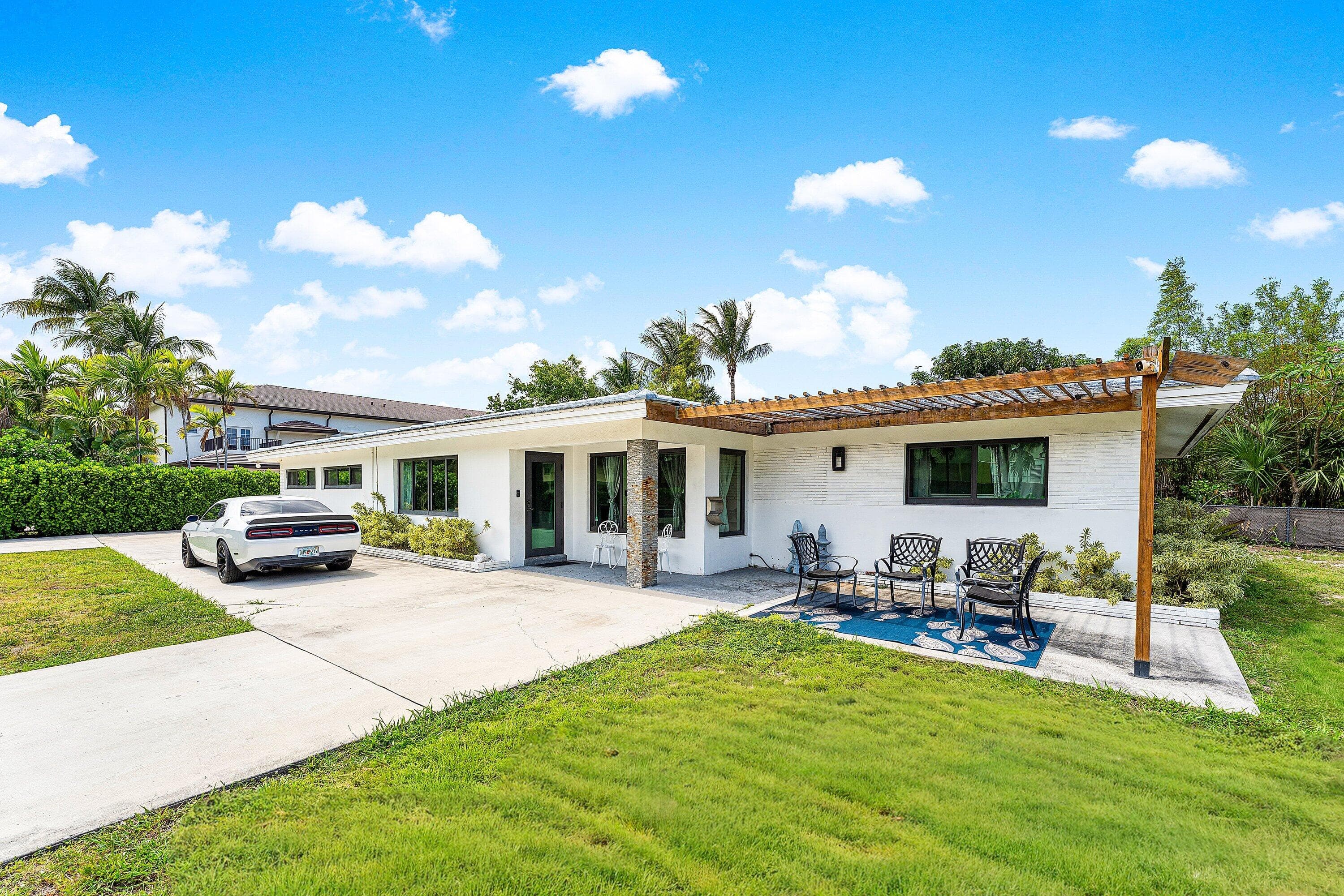 201 NE 26th Avenue, Pompano Beach, FL 33062 — photo 11 of 33