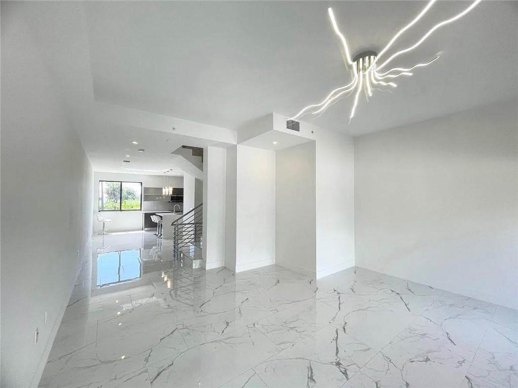 113 SE 1st Circle, Pompano Beach, FL 33060 — photo 3 of 35