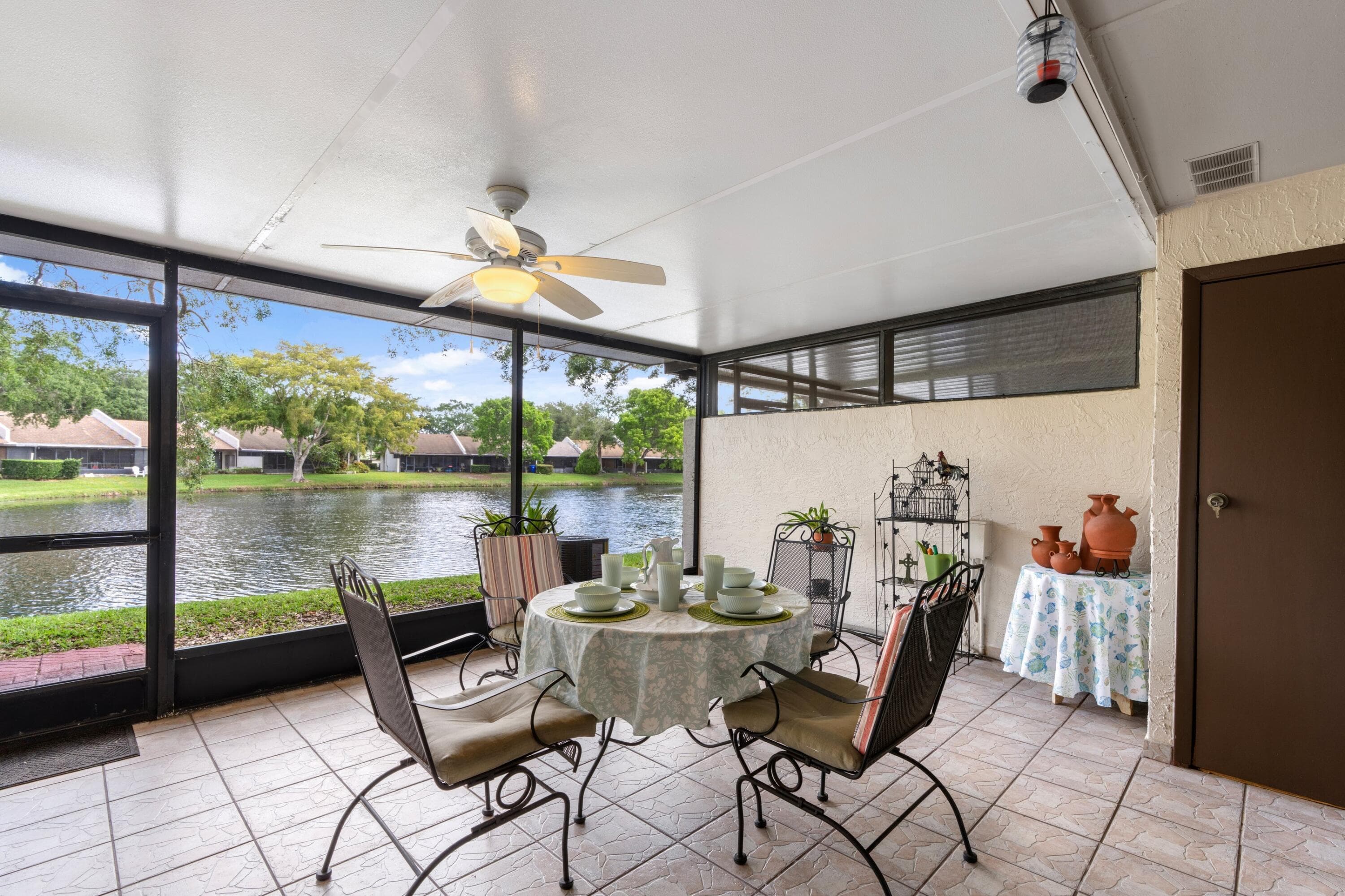 9709 NW 16th Street, Pembroke Pines, FL 33024 — photo 9 of 31