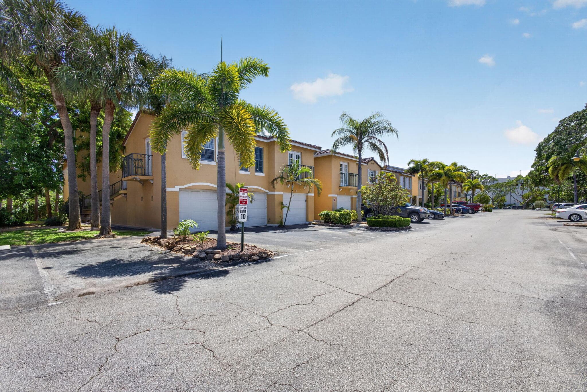 1020 Lake Shore Drive 105, Lake Park, FL 33403 — photo 9 of 60